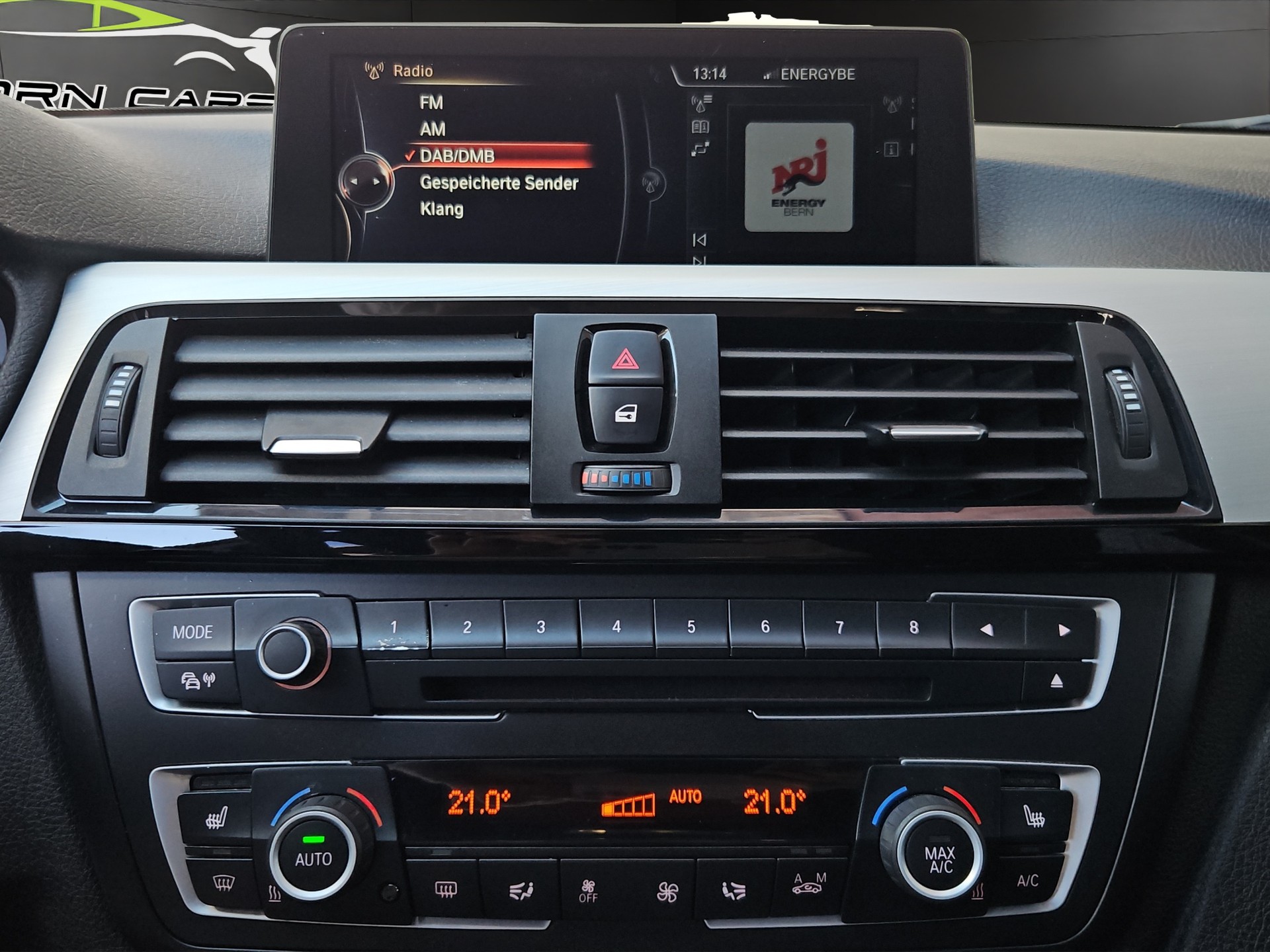 BMW 335i xDrive Touring Sport Line Steptronic-image-16