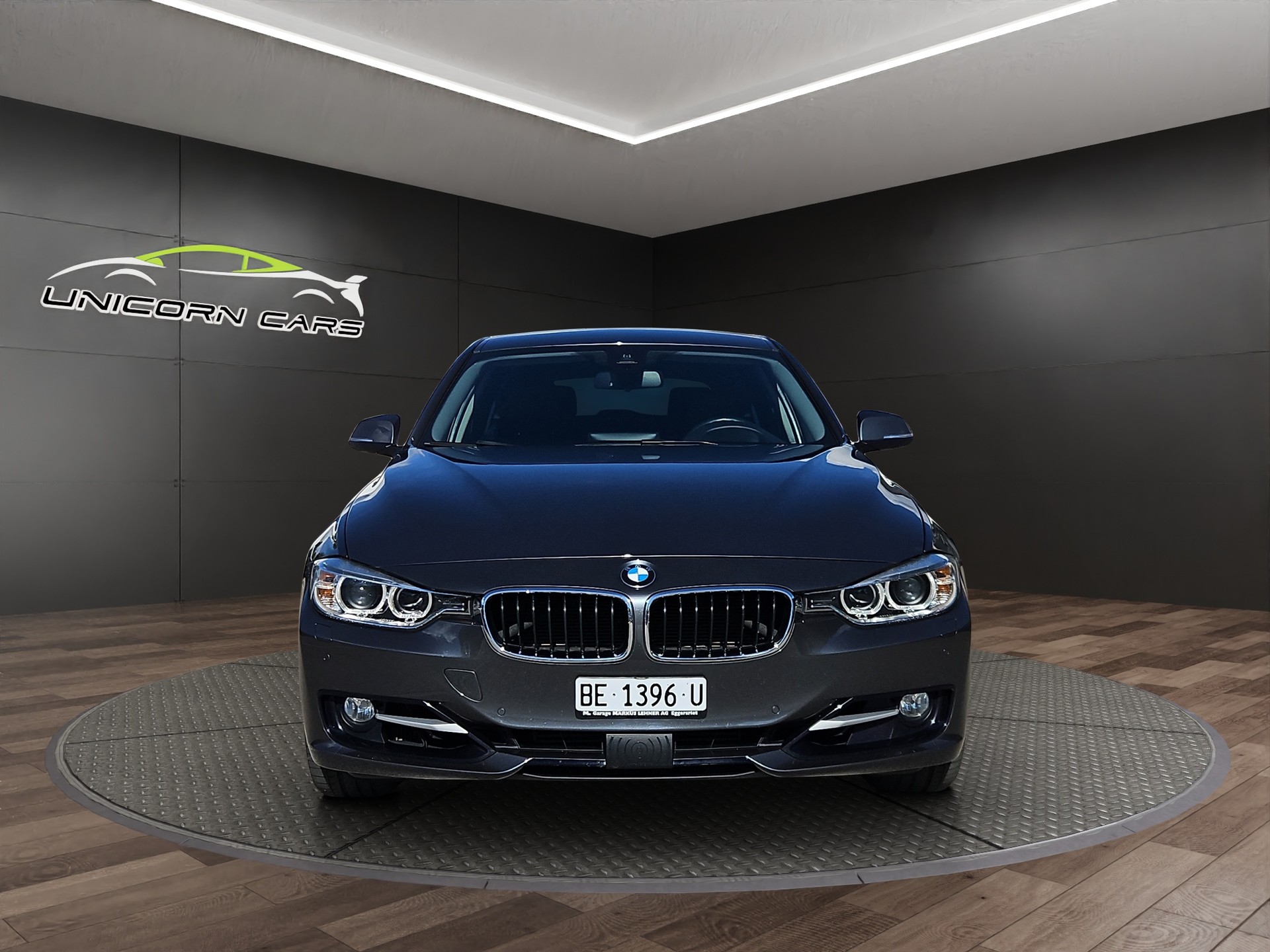 BMW 335i xDrive Touring Sport Line Steptronic-image-1