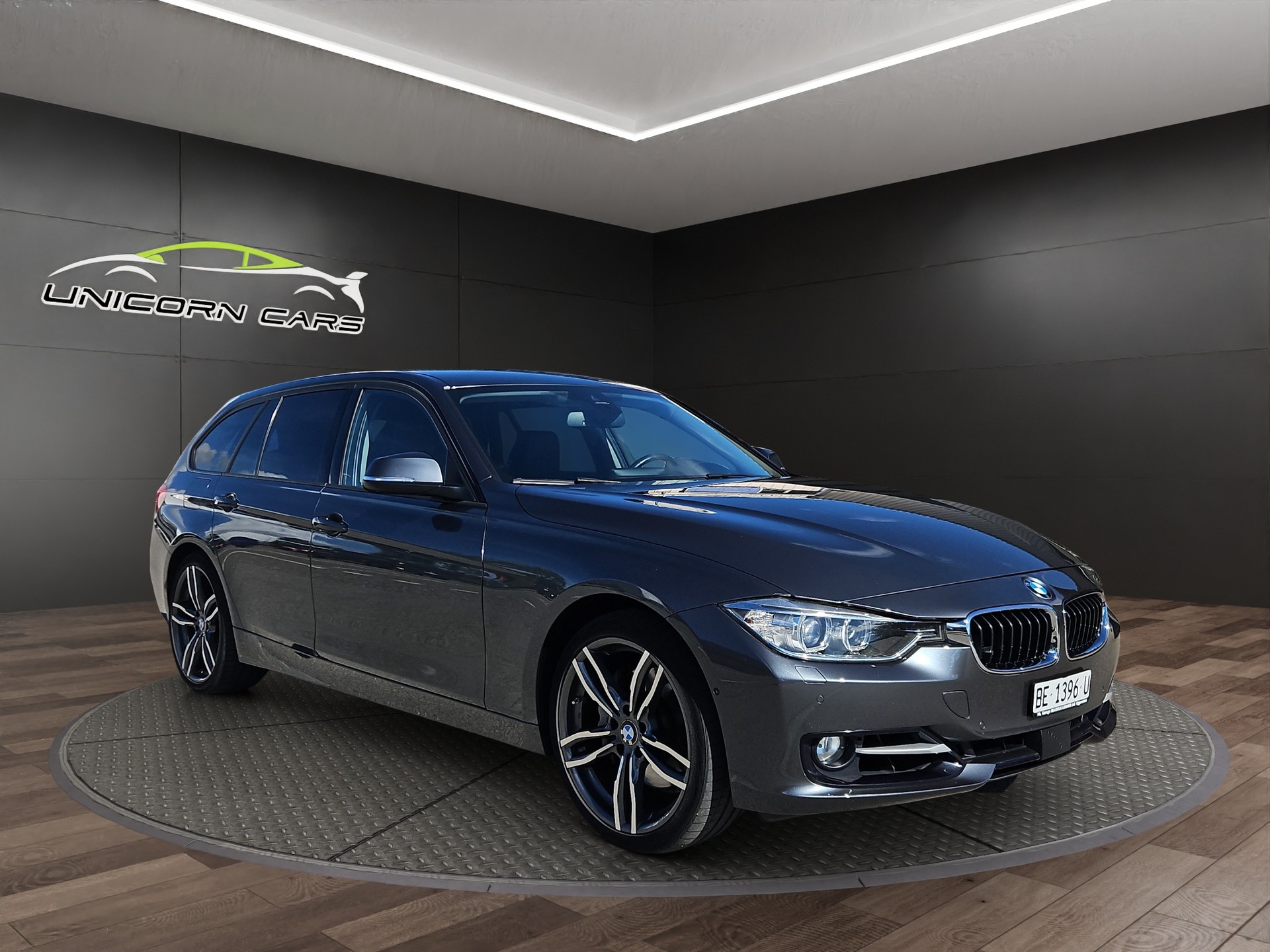 BMW 335i xDrive Touring Sport Line Steptronic-image-7