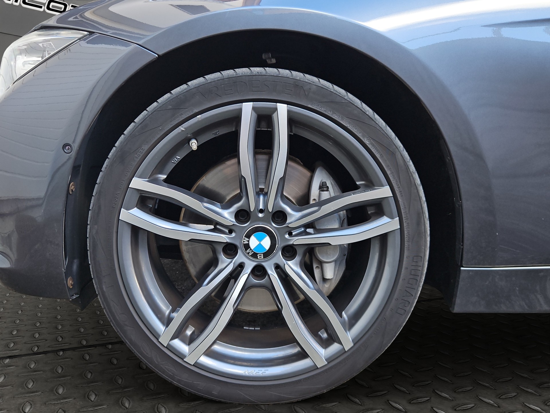 BMW 335i xDrive Touring Sport Line Steptronic-image-14