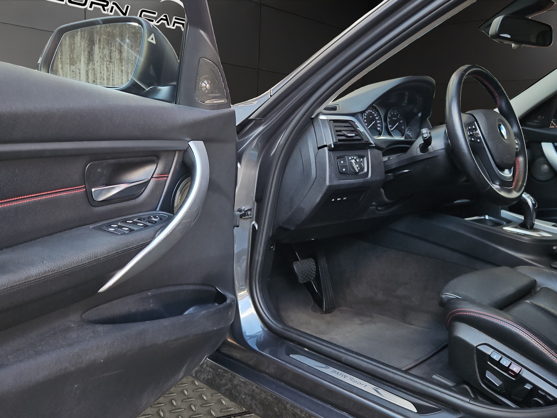 BMW 335i xDrive Touring Sport Line Steptronic-image-20