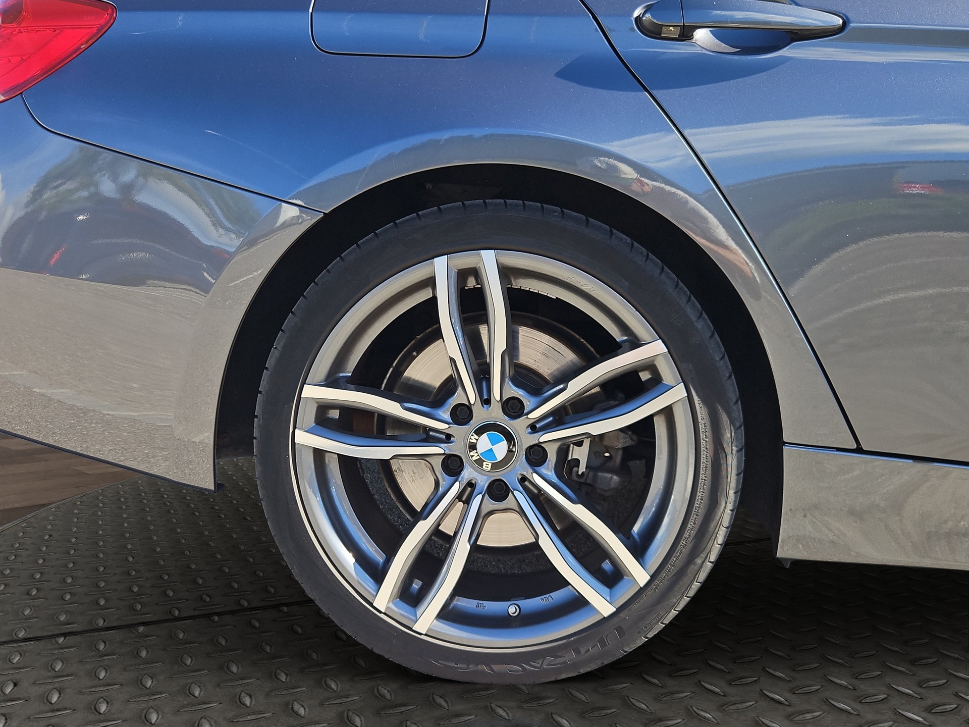 BMW 335i xDrive Touring Sport Line Steptronic-image-9