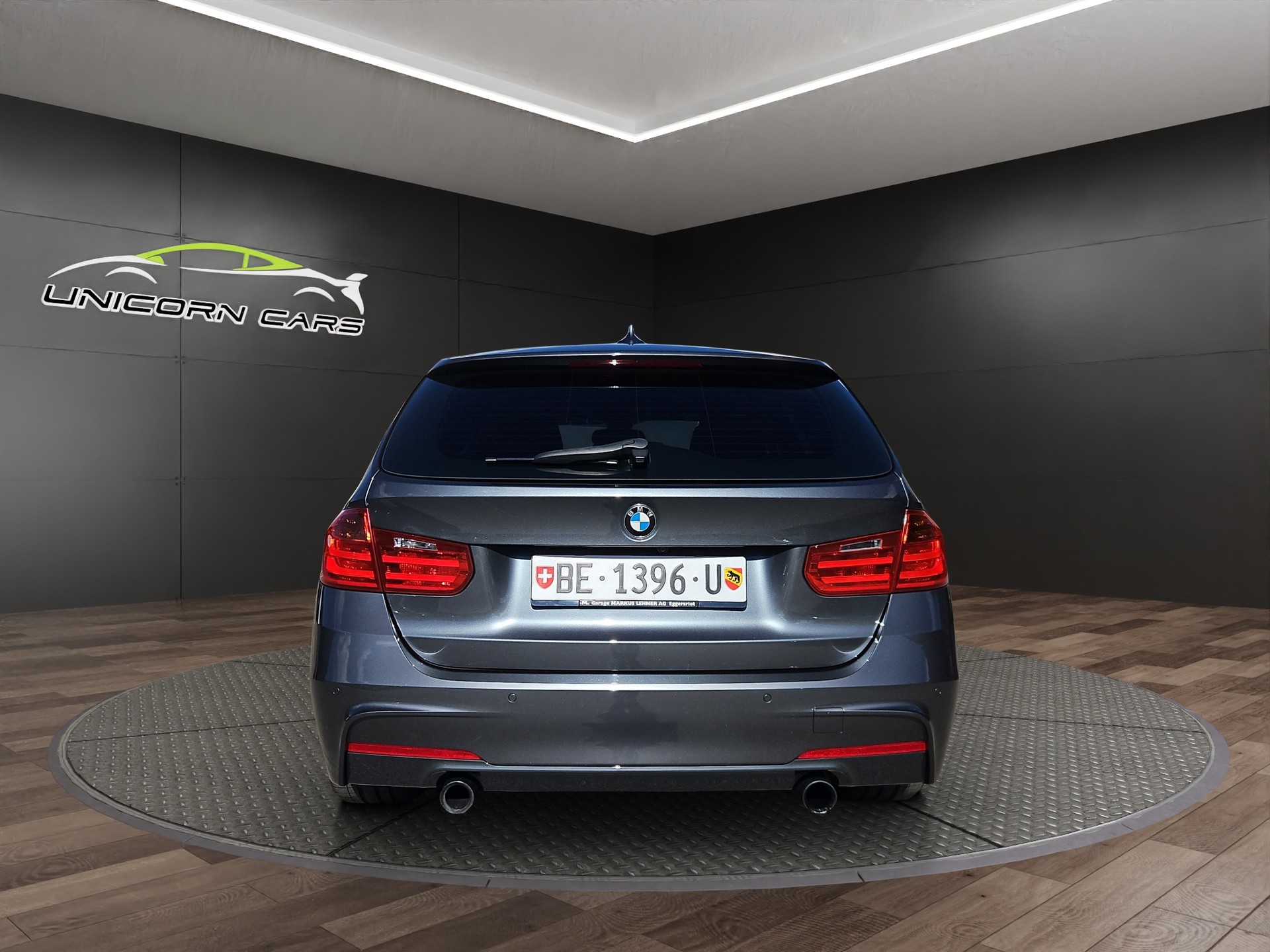 BMW 335i xDrive Touring Sport Line Steptronic-image-4