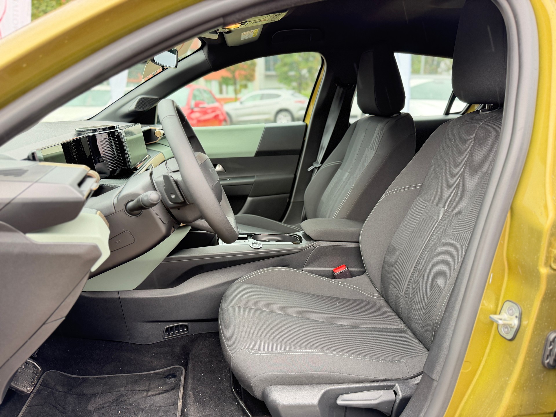 LANCIA YPSILON-image-8