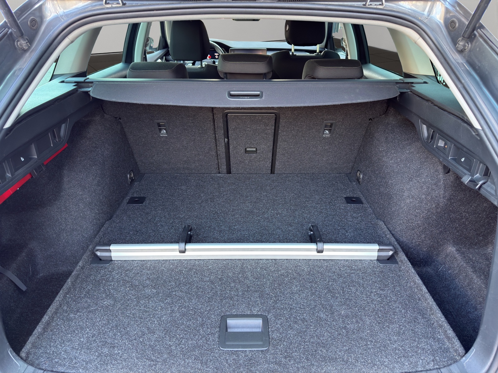 SKODA Octavia Combi 1.5 TSI mHEV DSG Style-image-17