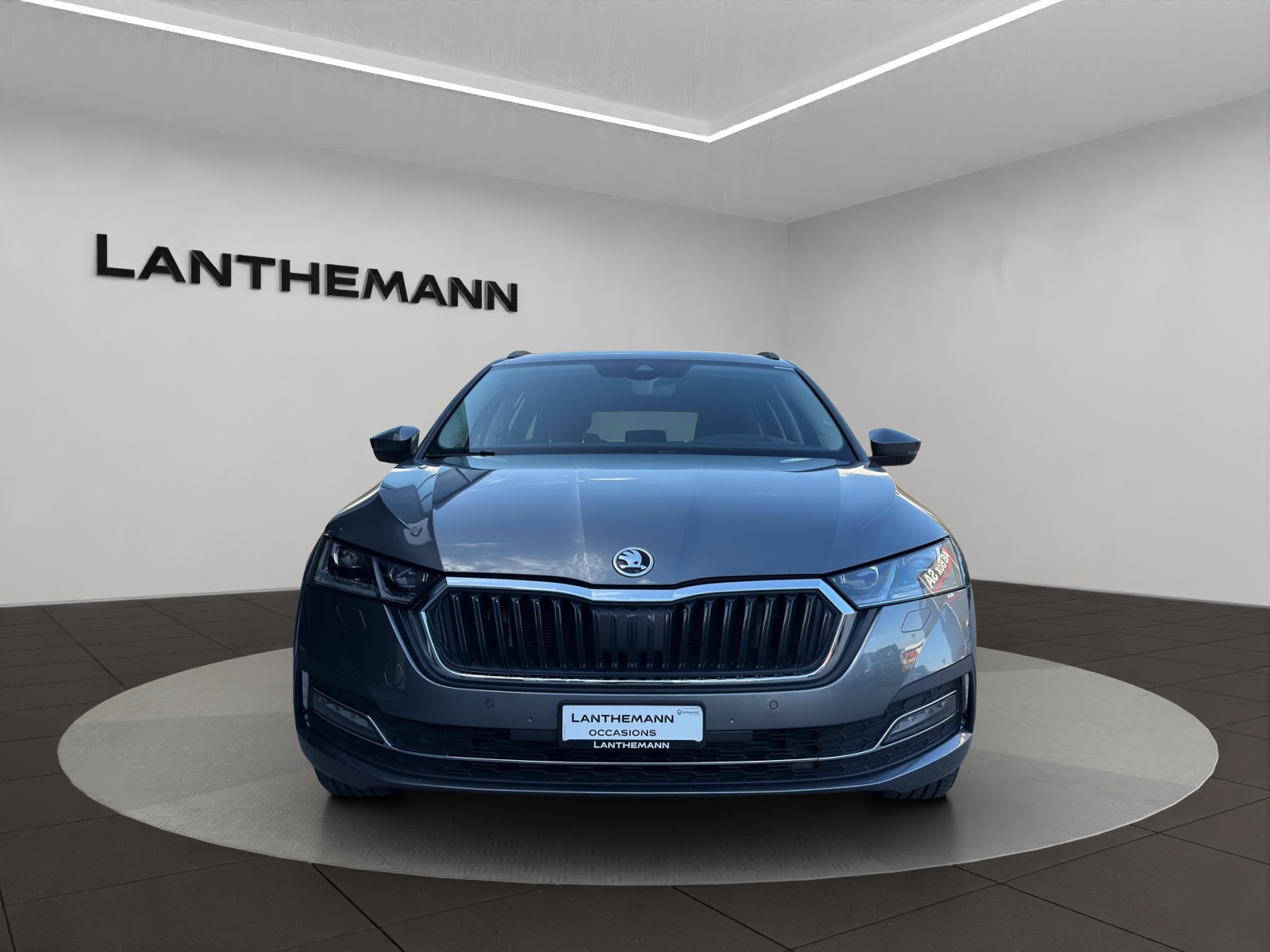 SKODA Octavia Combi 1.5 TSI mHEV DSG Style-image-6