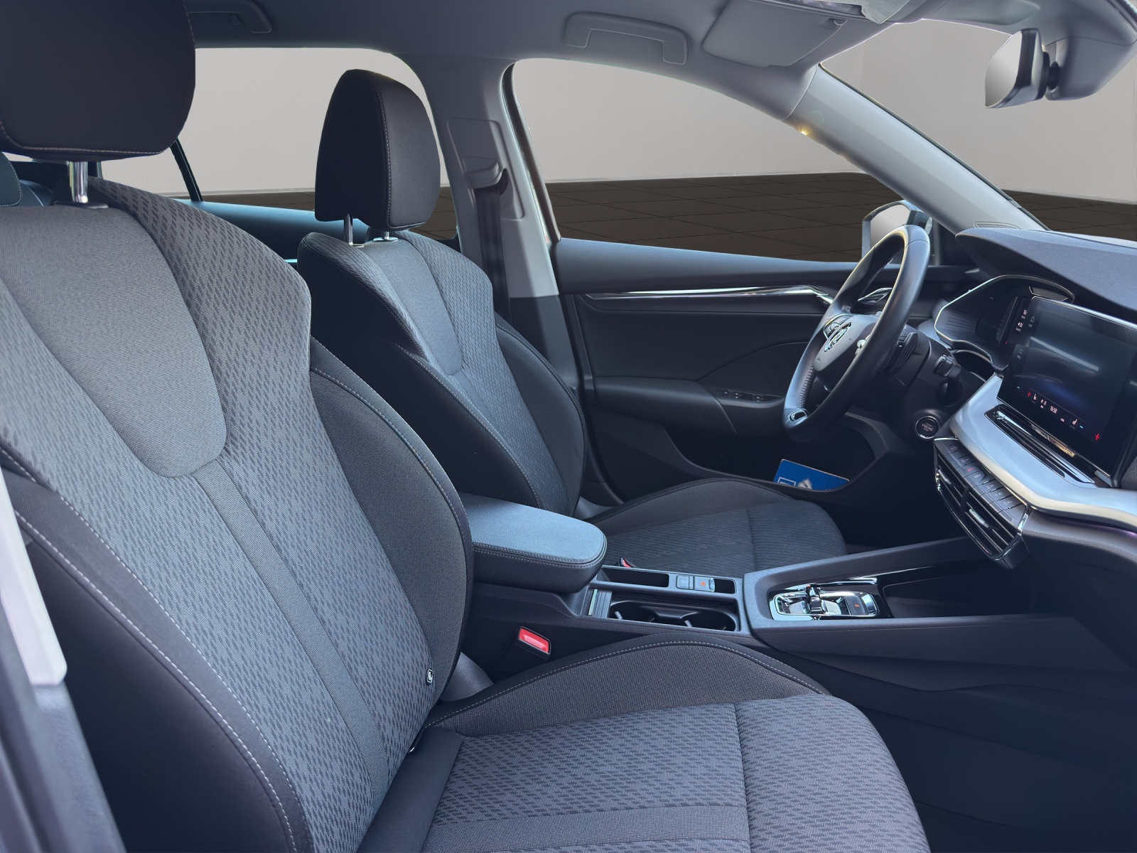 SKODA Octavia Combi 1.5 TSI mHEV DSG Style-image-16