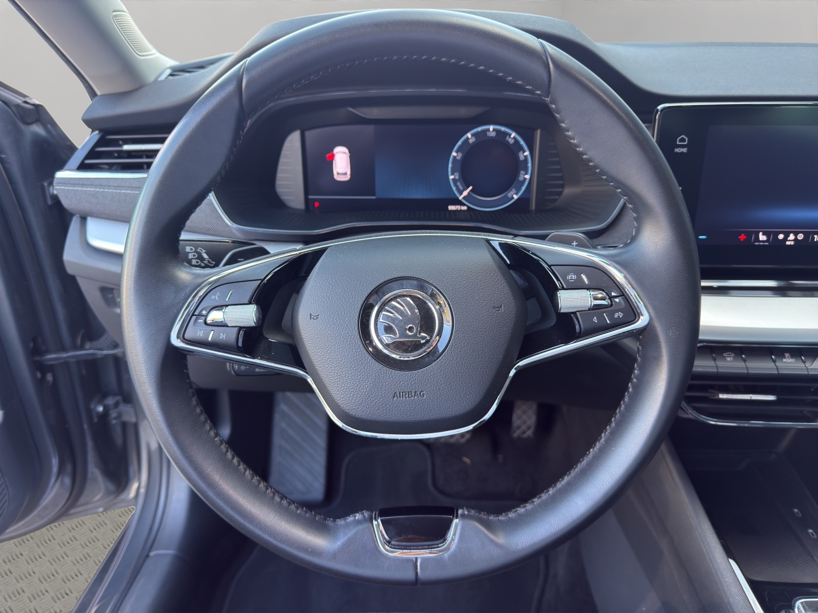 SKODA Octavia Combi 1.5 TSI mHEV DSG Style-image-10