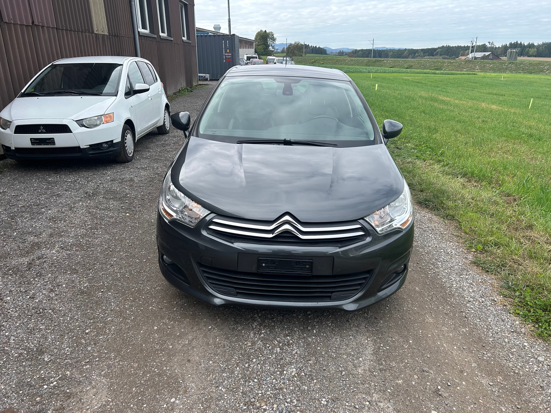 CITROEN C4 Berline 1.6 VTi Swiss Style-image-1