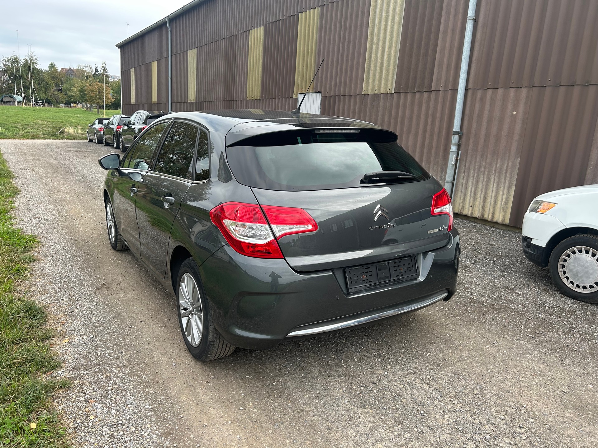 CITROEN C4 Berline 1.6 VTi Swiss Style-image-6