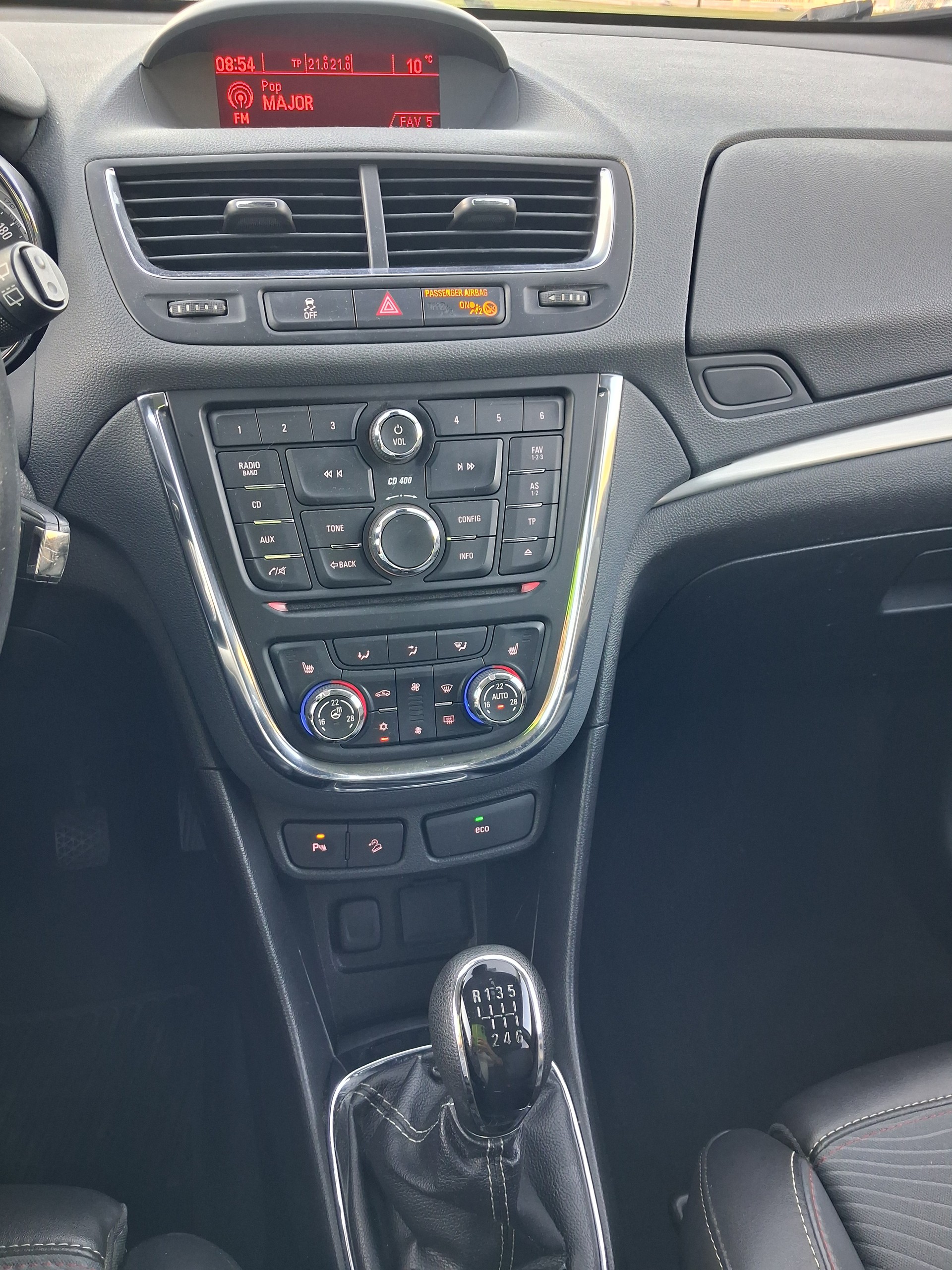 OPEL Mokka 1.4i 16V Turbo Cosmo 4WD-image-9