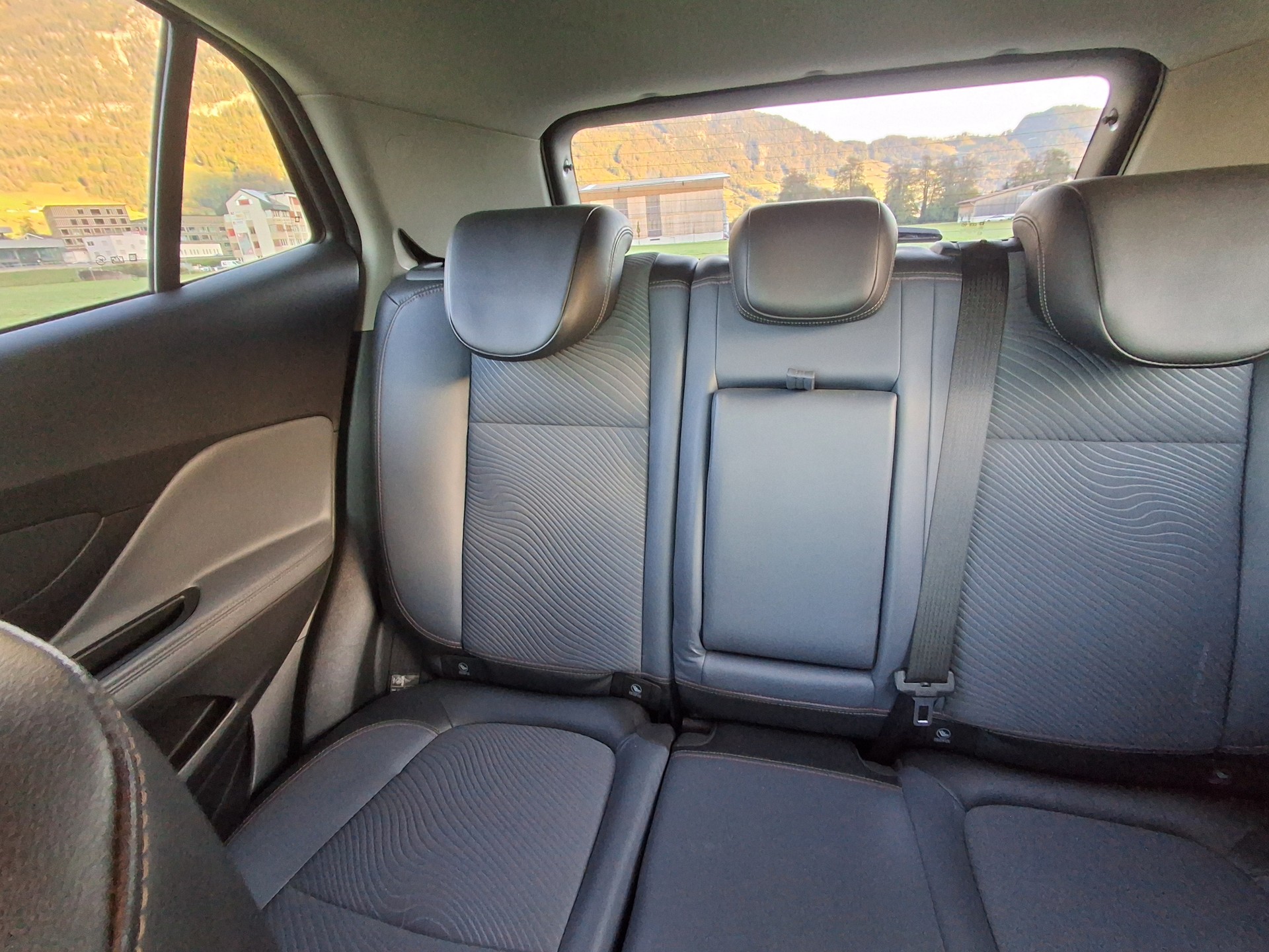 OPEL Mokka 1.4i 16V Turbo Cosmo 4WD-image-11