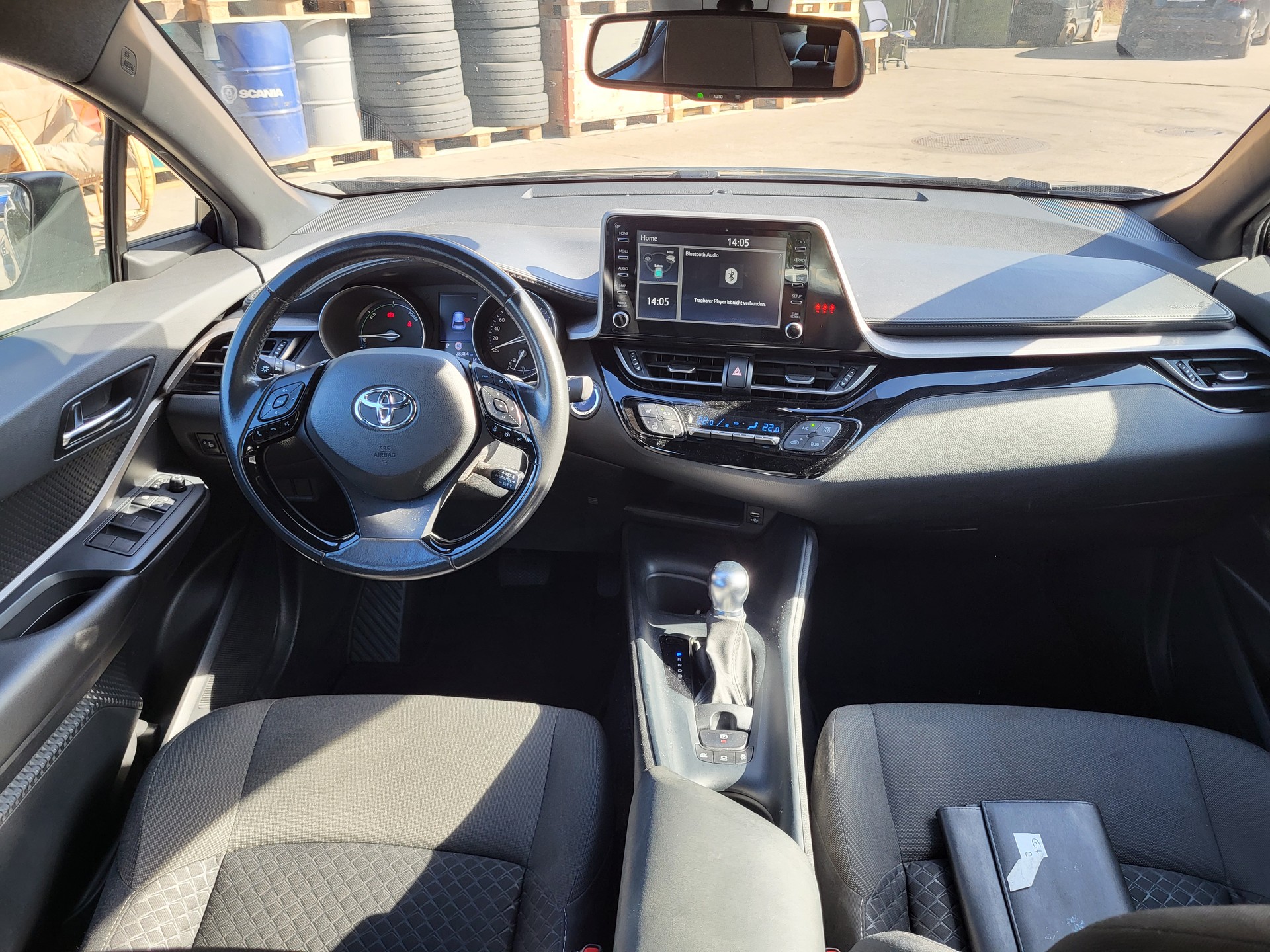 TOYOTA C-HR 1.8 HSD CVT Comfort-image-6
