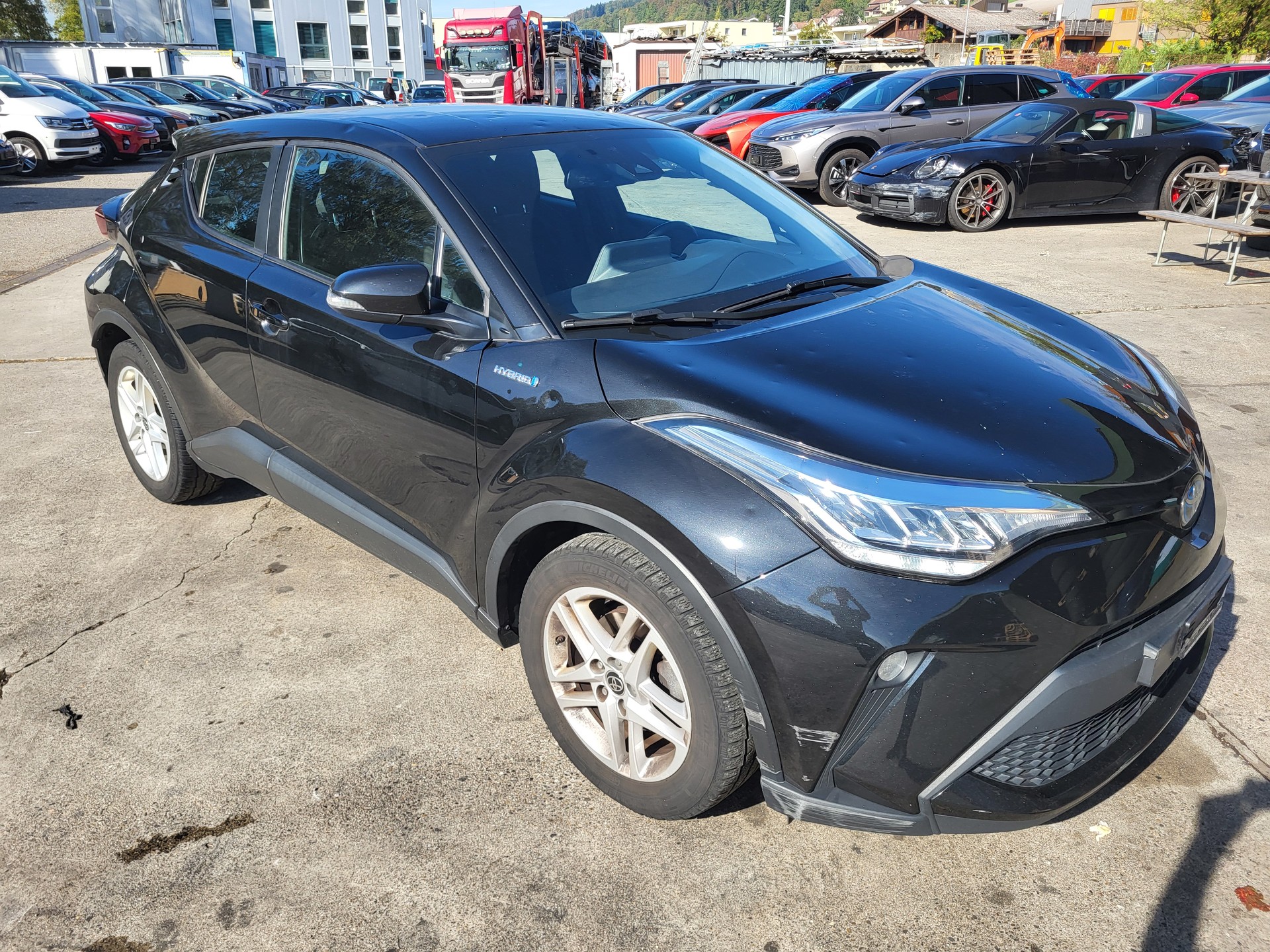 TOYOTA C-HR 1.8 HSD CVT Comfort-image-8