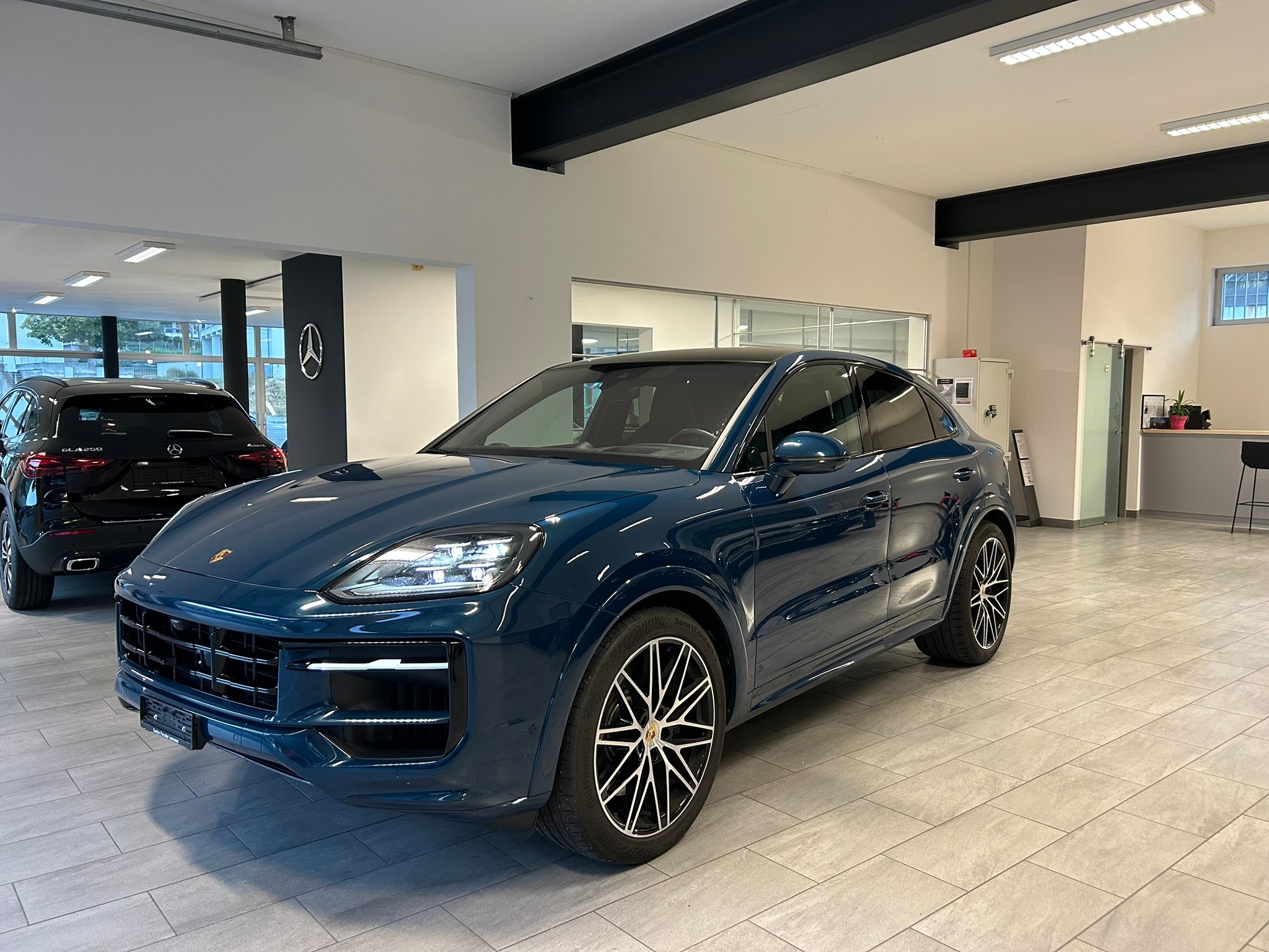 Car photo