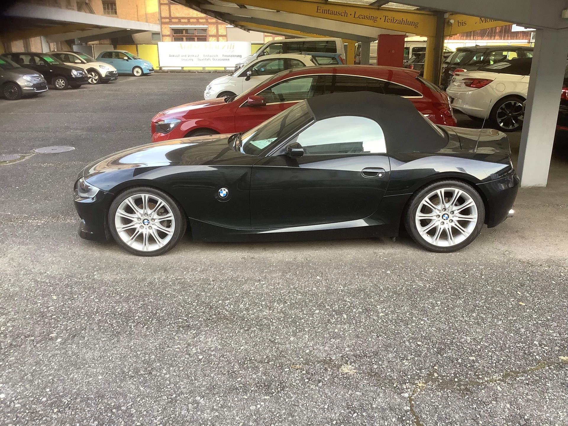 BMW Z4 2.2i Roadster-image-1