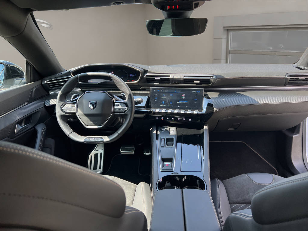 PEUGEOT 508 SW Plug-in Hybrid 225 GT-image-7