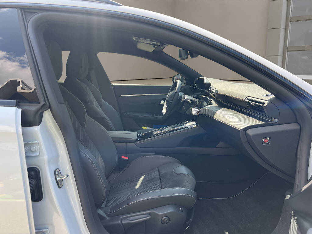 PEUGEOT 508 SW Plug-in Hybrid 225 GT-image-5