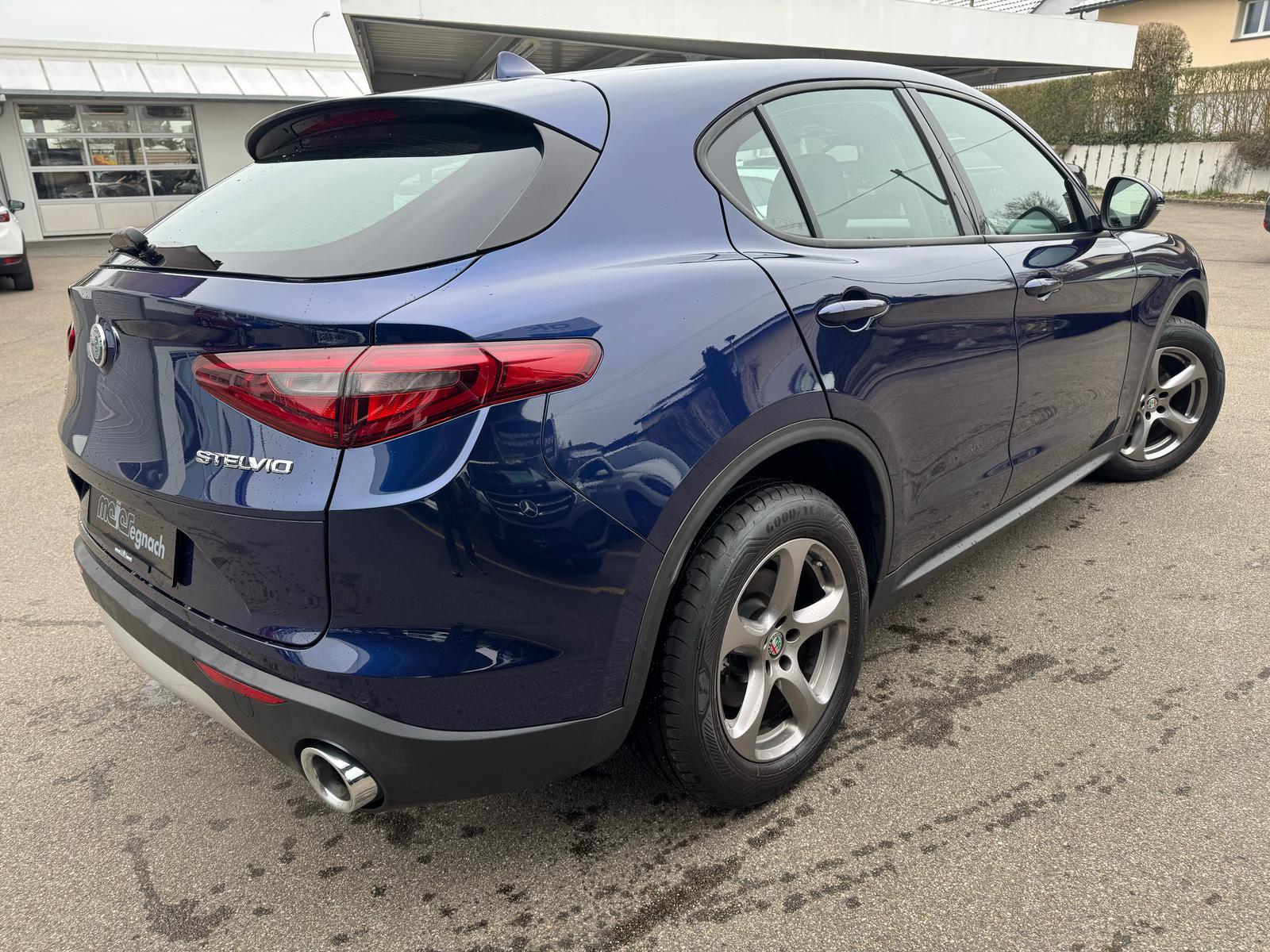 ALFA ROMEO Stelvio 2.0 Super Q4 Automatic-image-6