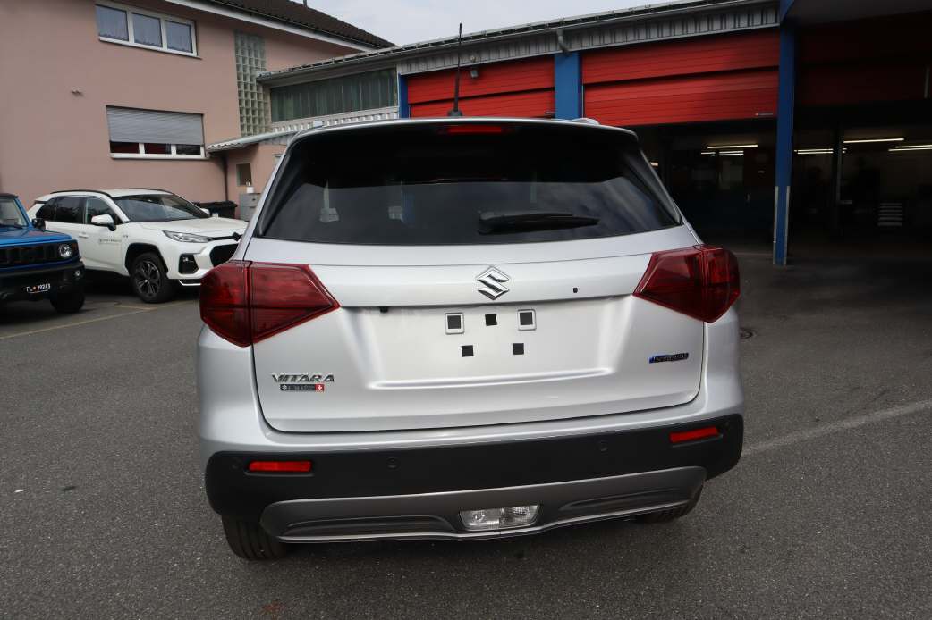SUZUKI Vitara 1.5 Piz Sulai Top Hybrid 4x4-image-4