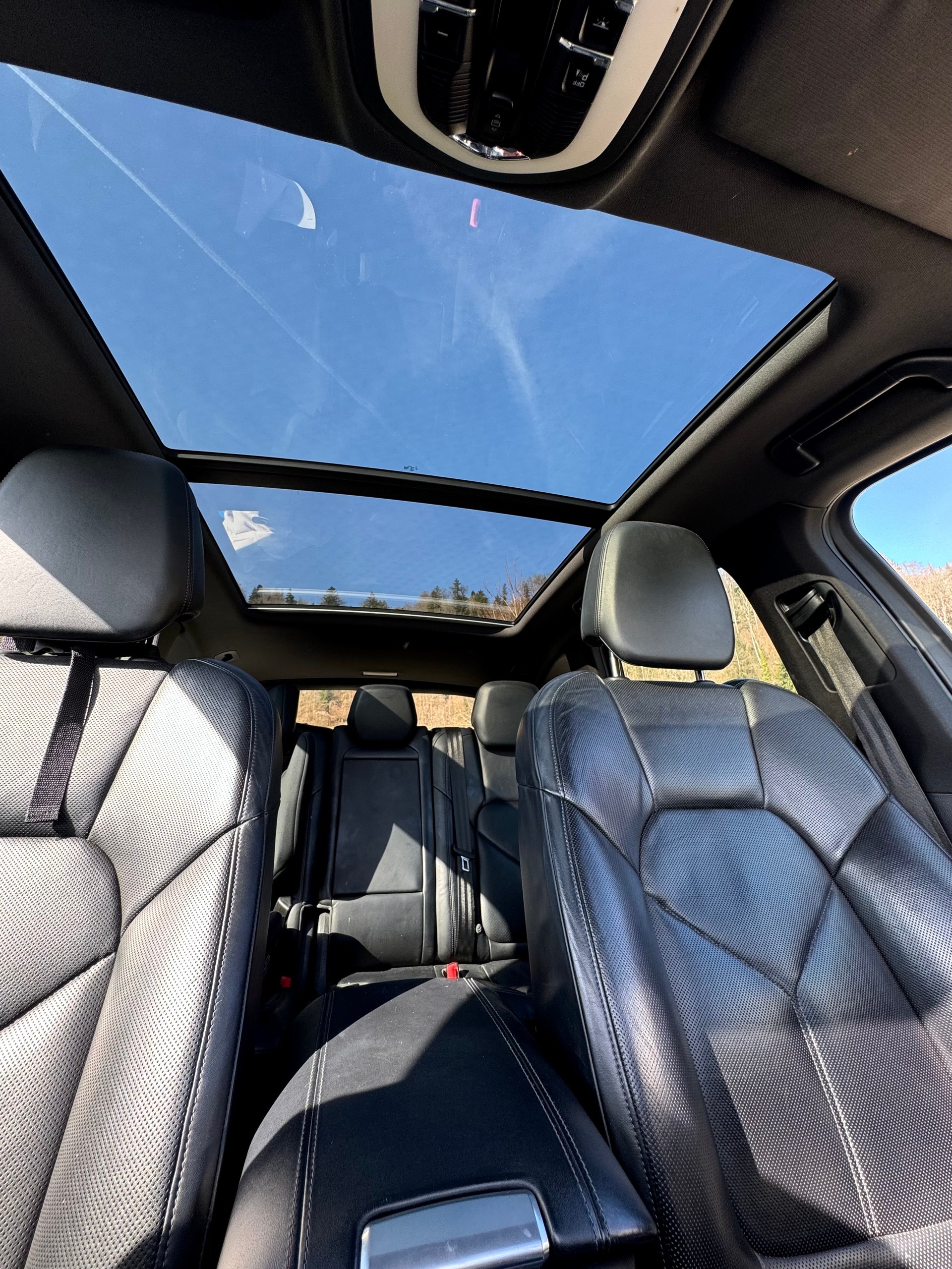 PORSCHE Cayenne S Hybrid-image-5