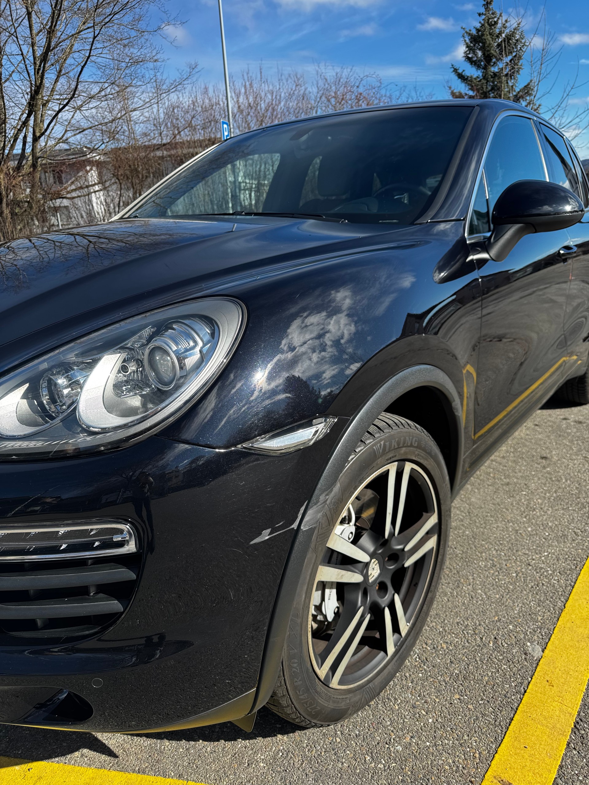 PORSCHE Cayenne S Hybrid-image-7