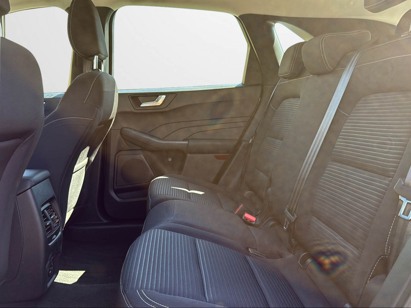 FORD Kuga 2.5 PHEV Titanium 2WD-image-11