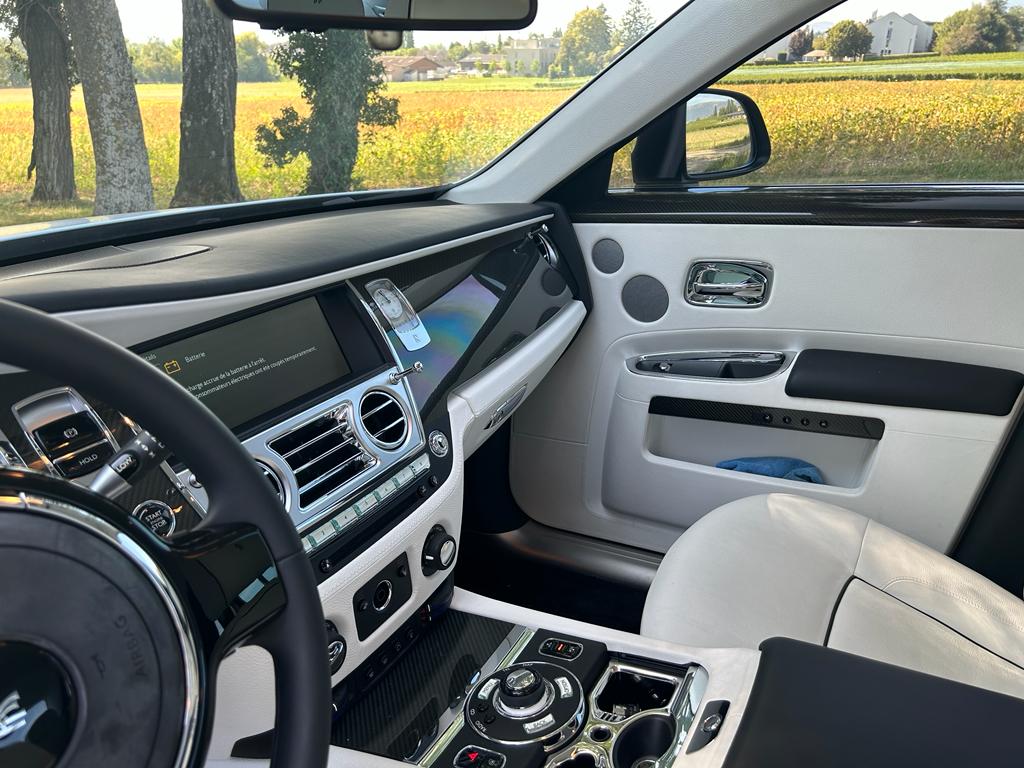 ROLLS-ROYCE Ghost 6.6 V12-image-5