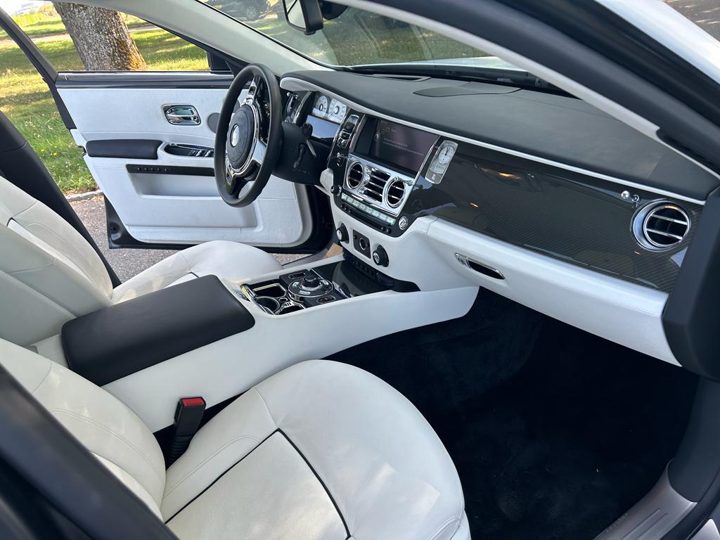 ROLLS-ROYCE Ghost 6.6 V12-image-4