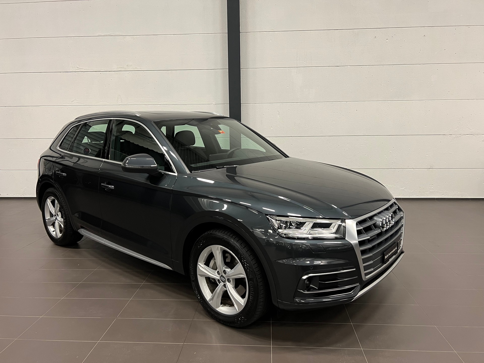 AUDI Q5 2.0 TDI sport quattro S-tronic-image-3