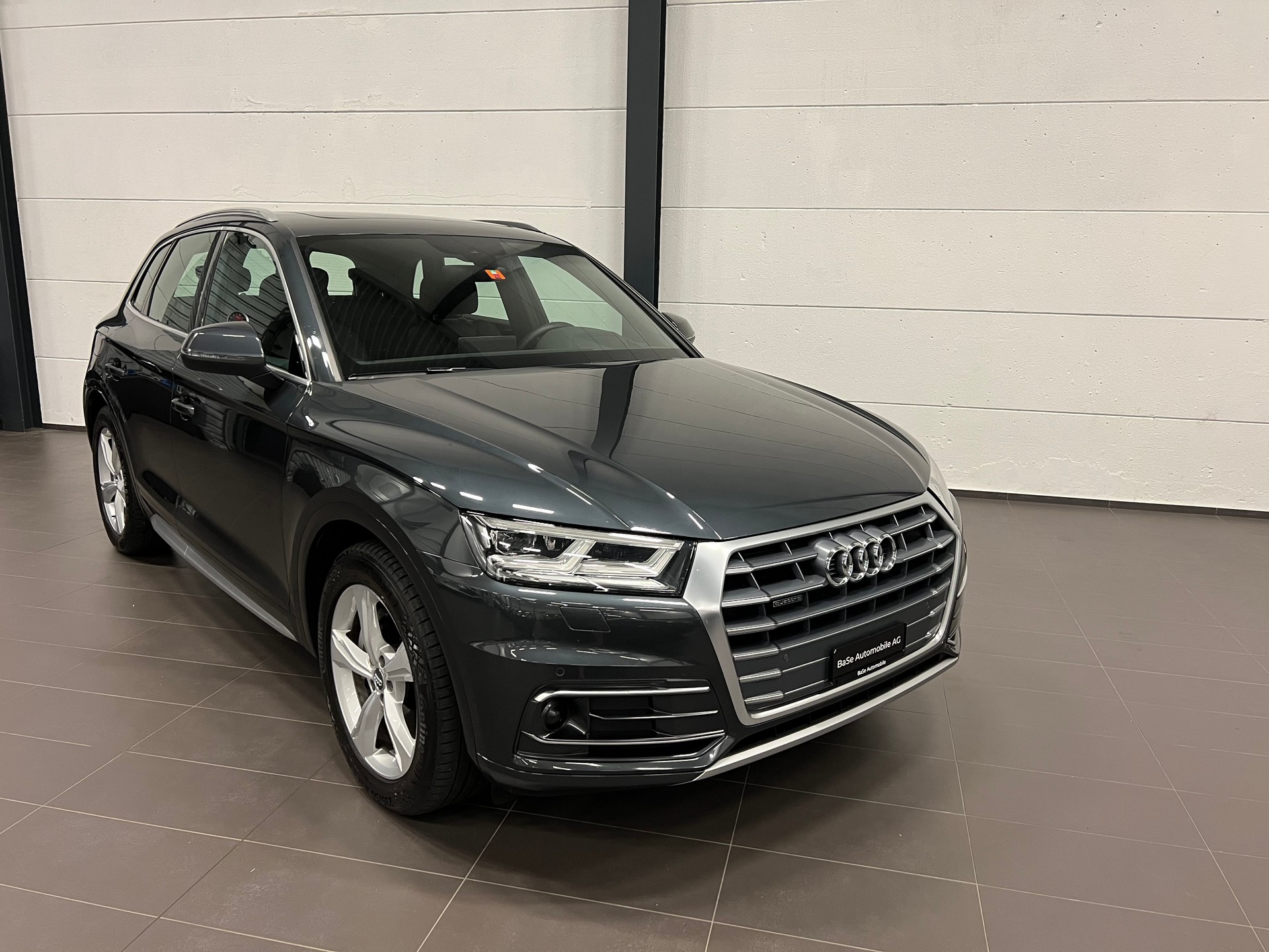 AUDI Q5 2.0 TDI sport quattro S-tronic-image-1