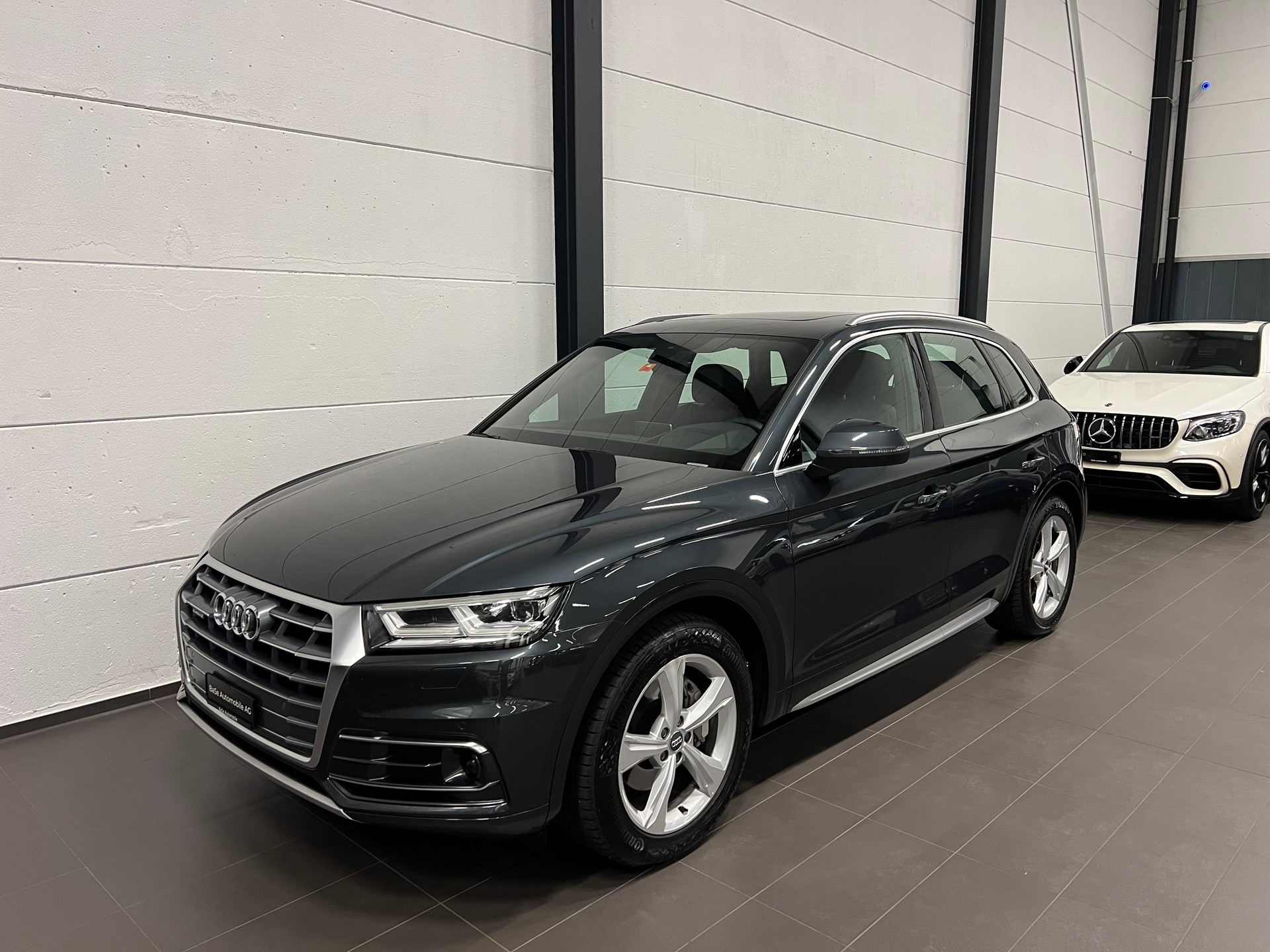 AUDI Q5 2.0 TDI sport quattro S-tronic-image-4