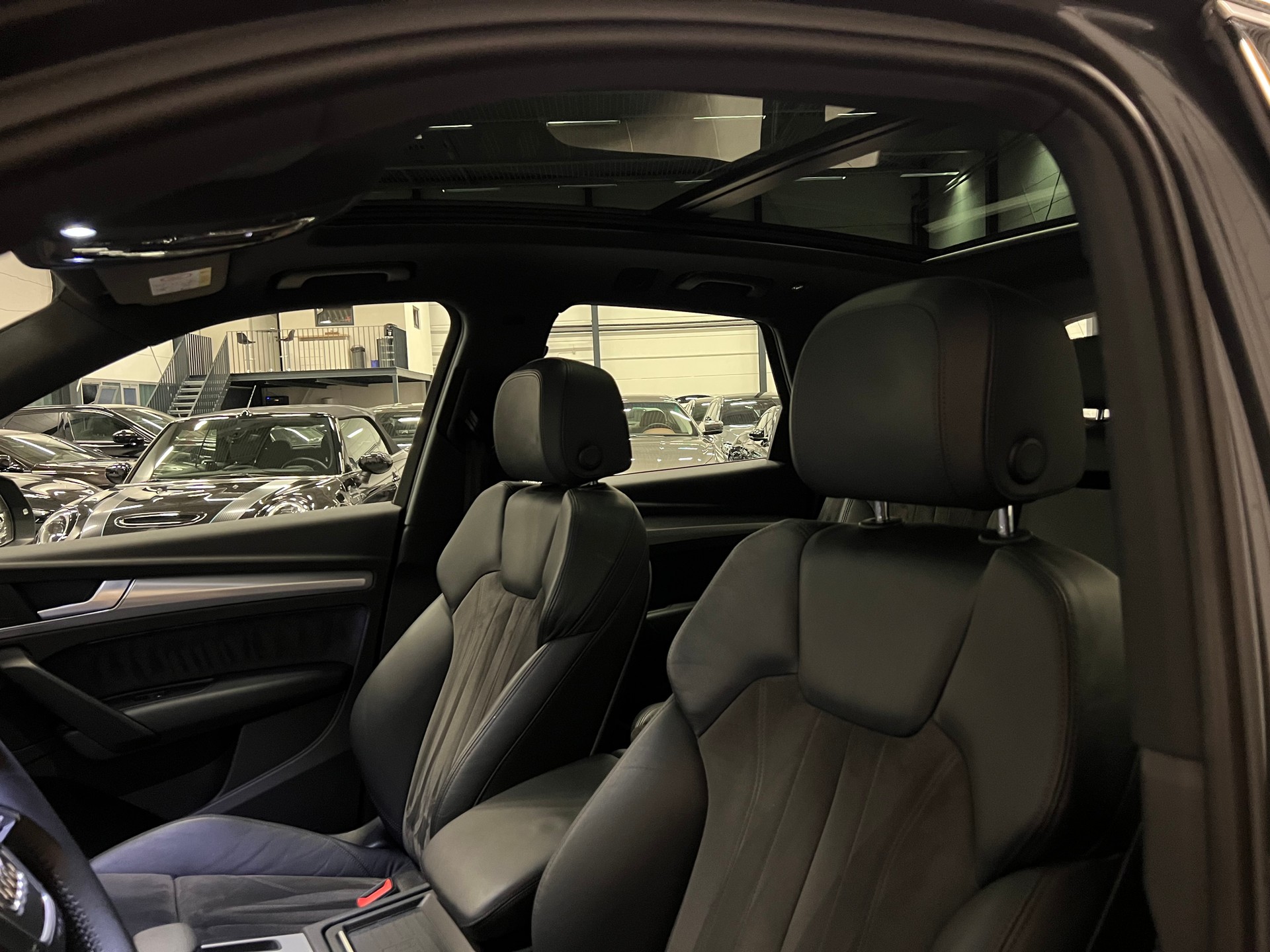AUDI Q5 2.0 TDI sport quattro S-tronic-image-17