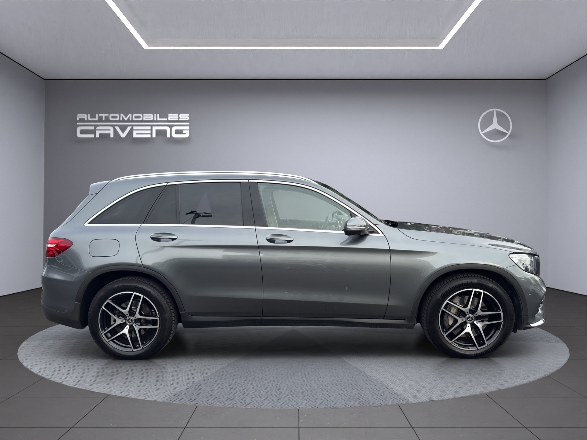 MERCEDES-BENZ GLC 250 d AMG Line 4Matic 9G-Tronic-image-5