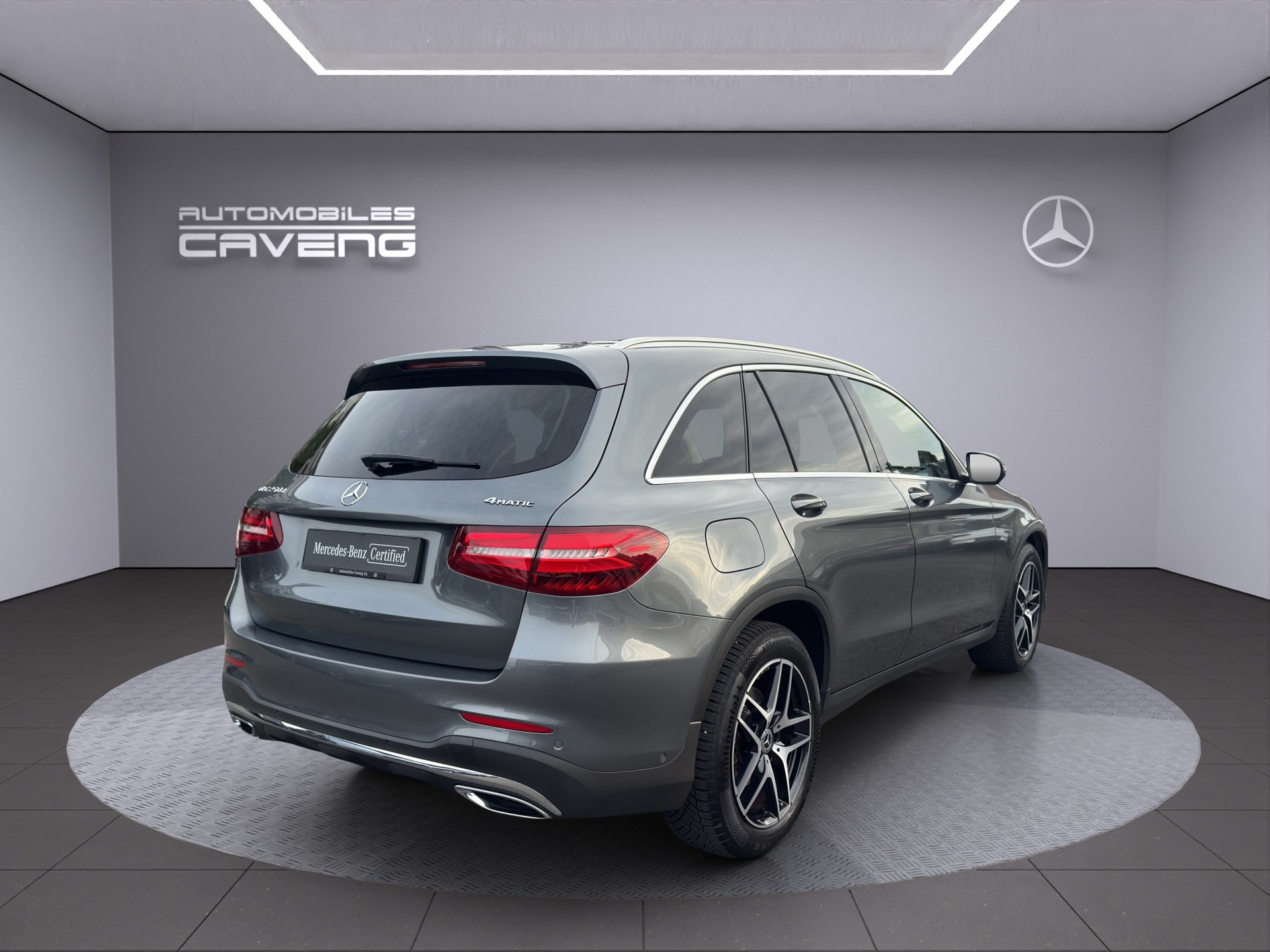 MERCEDES-BENZ GLC 250 d AMG Line 4Matic 9G-Tronic-image-4