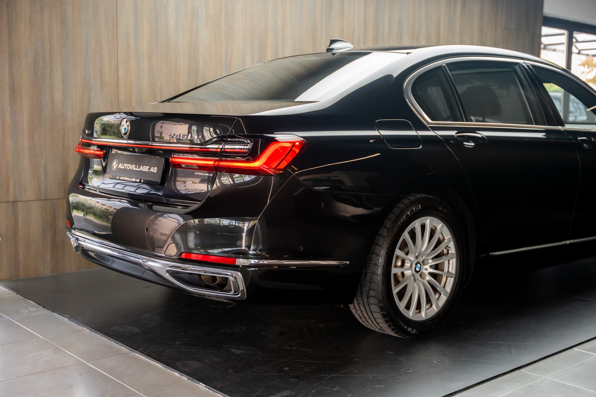 BMW 745Le xDrive Steptronic-image-27