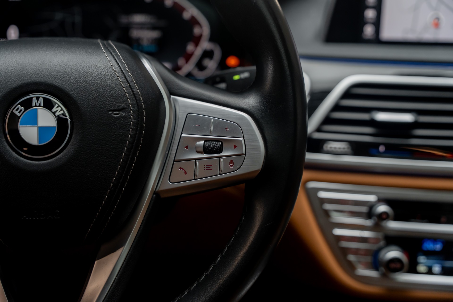 BMW 745Le xDrive Steptronic-image-21