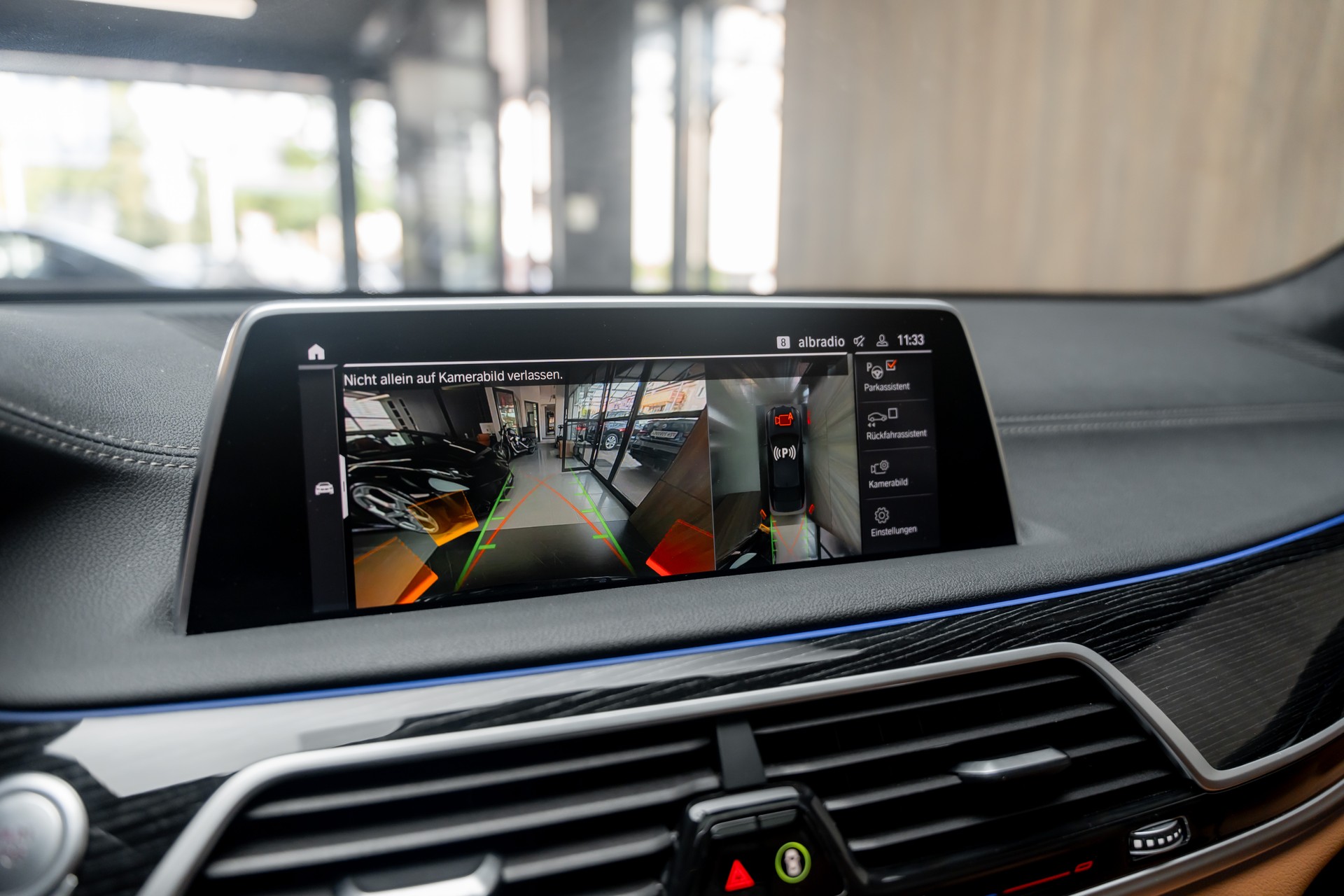 BMW 745Le xDrive Steptronic-image-15