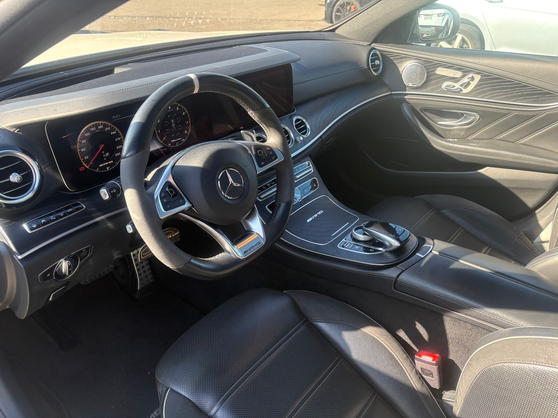 MERCEDES-BENZ E 63 AMG S 4Matic Speedshift MCT-image-6