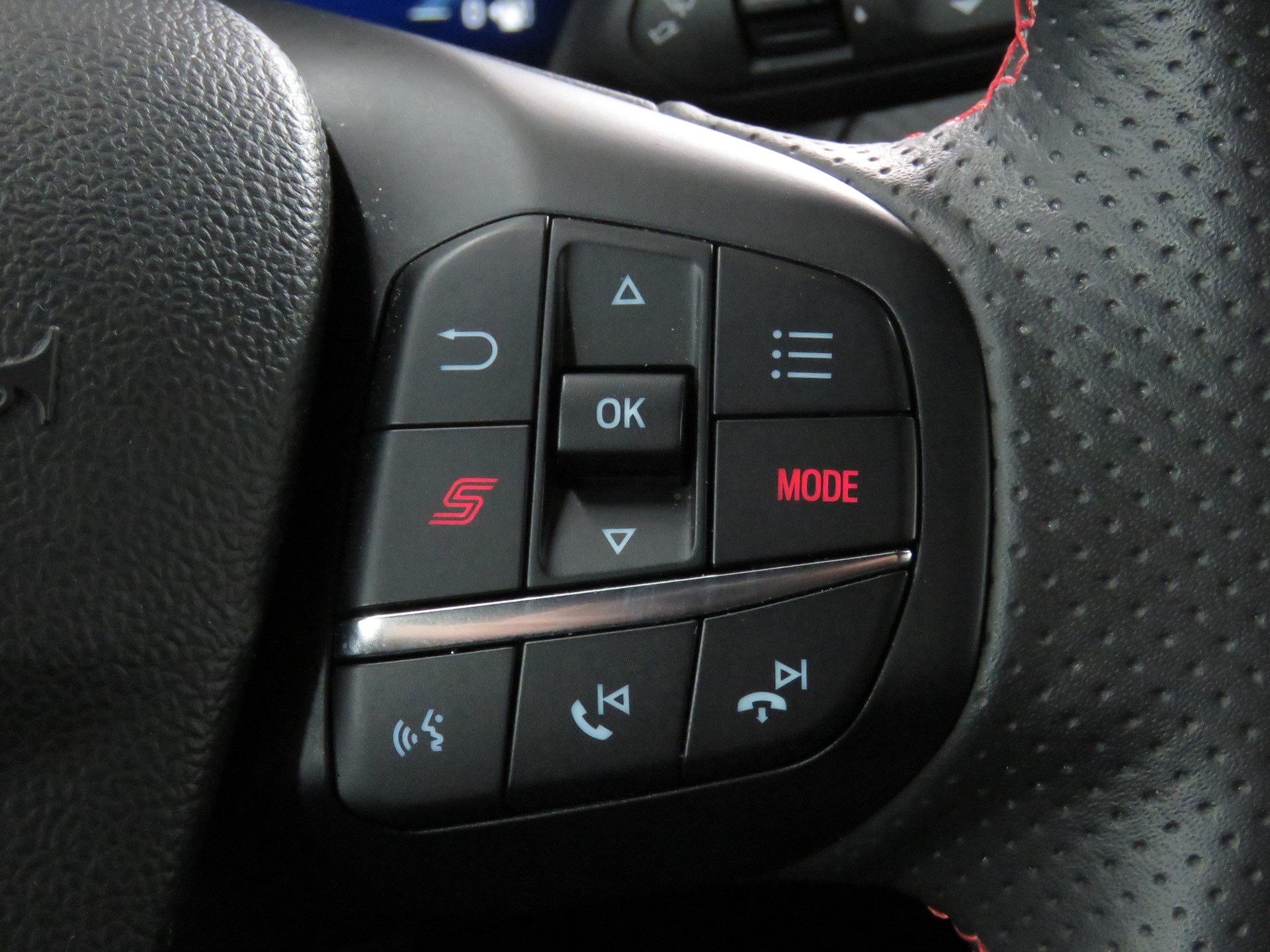 FORD Puma 1.5 SCTi STX-image-19