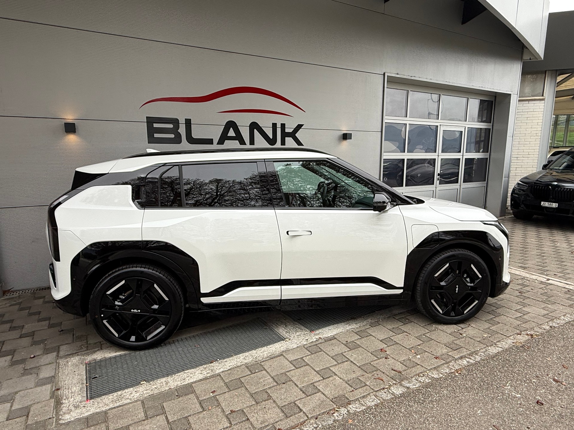 KIA EV3 81,4 kWh GT-Line VENDUE / VERKAUFT-image-2
