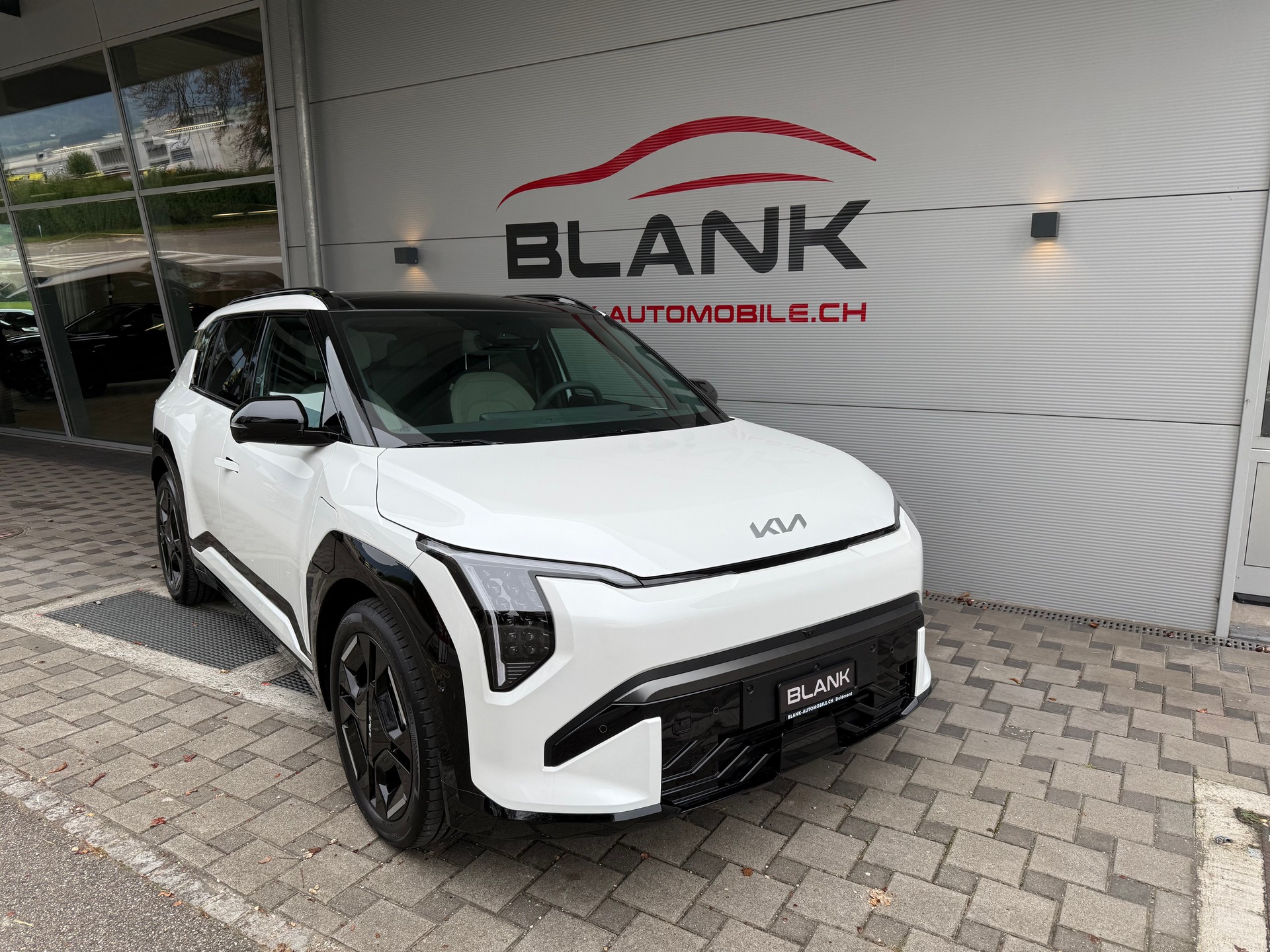 KIA EV3 81,4 kWh GT-Line VENDUE / VERKAUFT-image-0