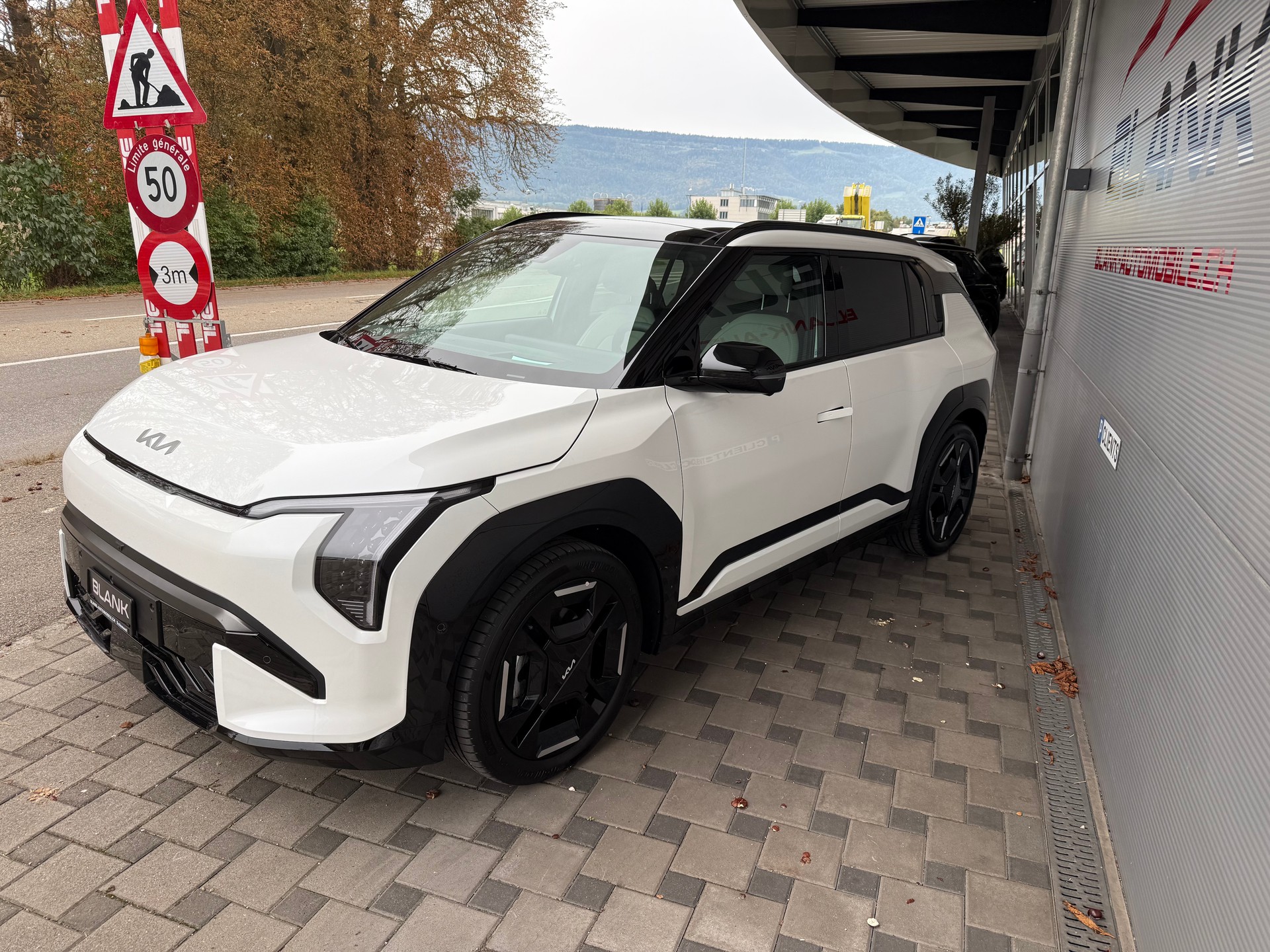 KIA EV3 81,4 kWh GT-Line VENDUE / VERKAUFT-image-3