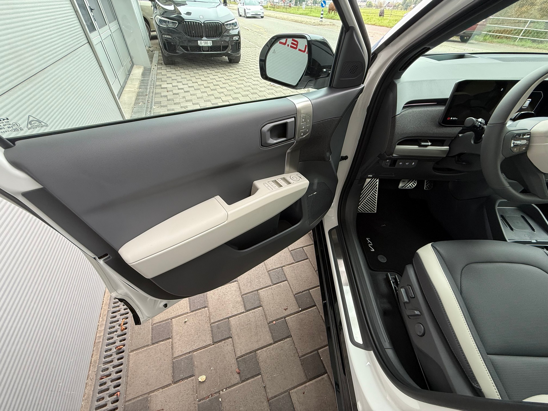 KIA EV3 81,4 kWh GT-Line VENDUE / VERKAUFT-image-13