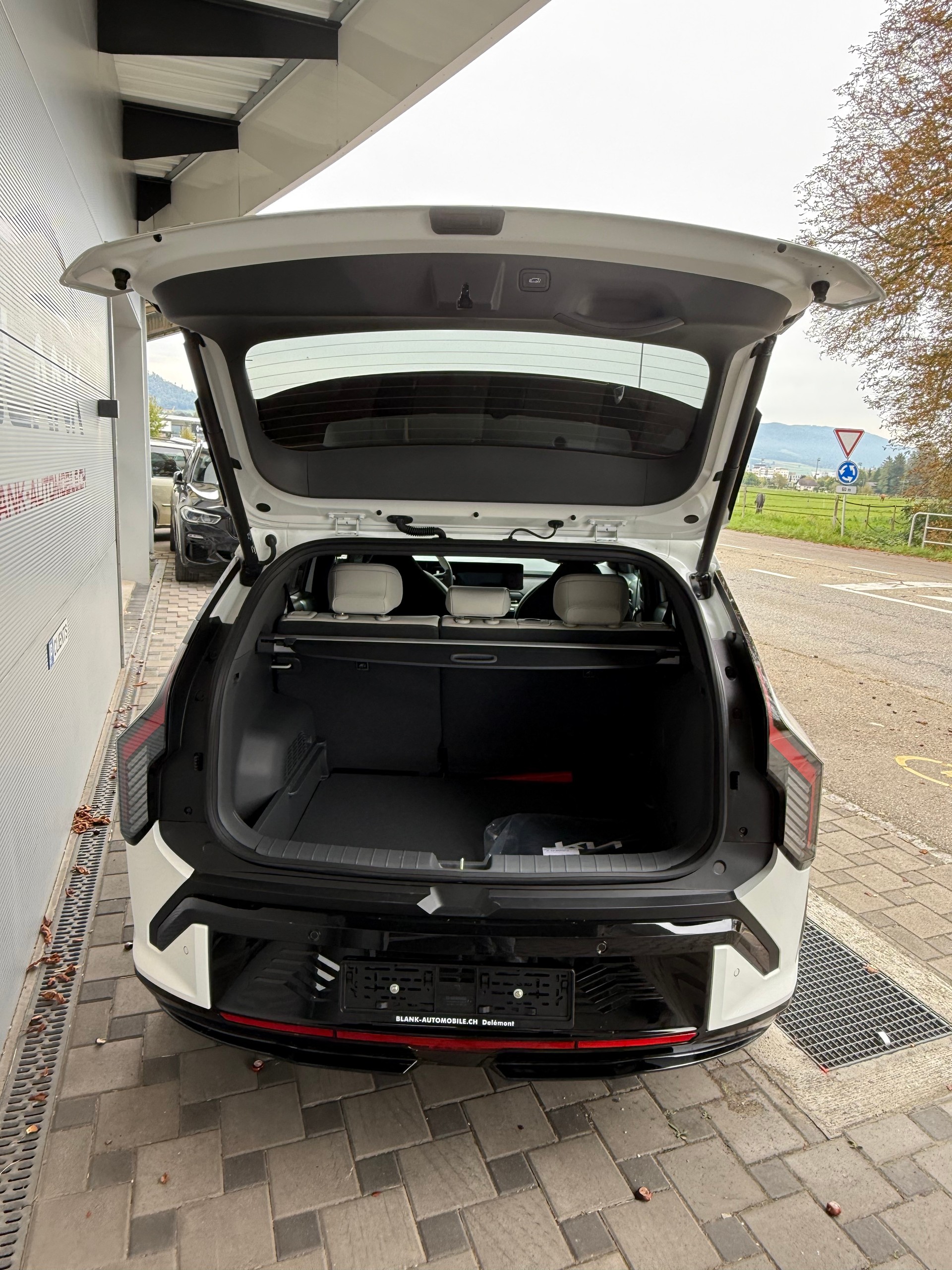 KIA EV3 81,4 kWh GT-Line VENDUE / VERKAUFT-image-5