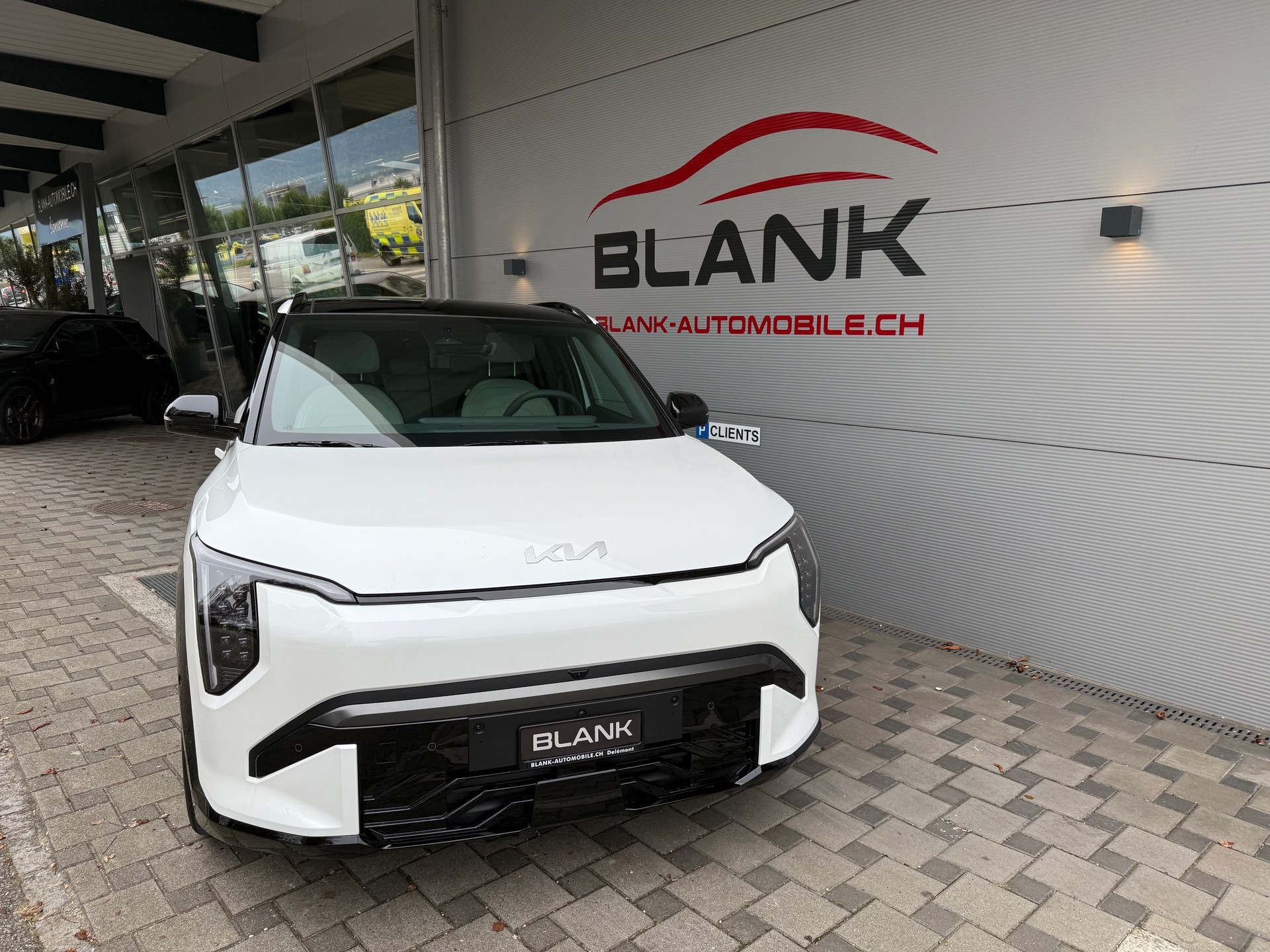 KIA EV3 81,4 kWh GT-Line VENDUE / VERKAUFT-image-1