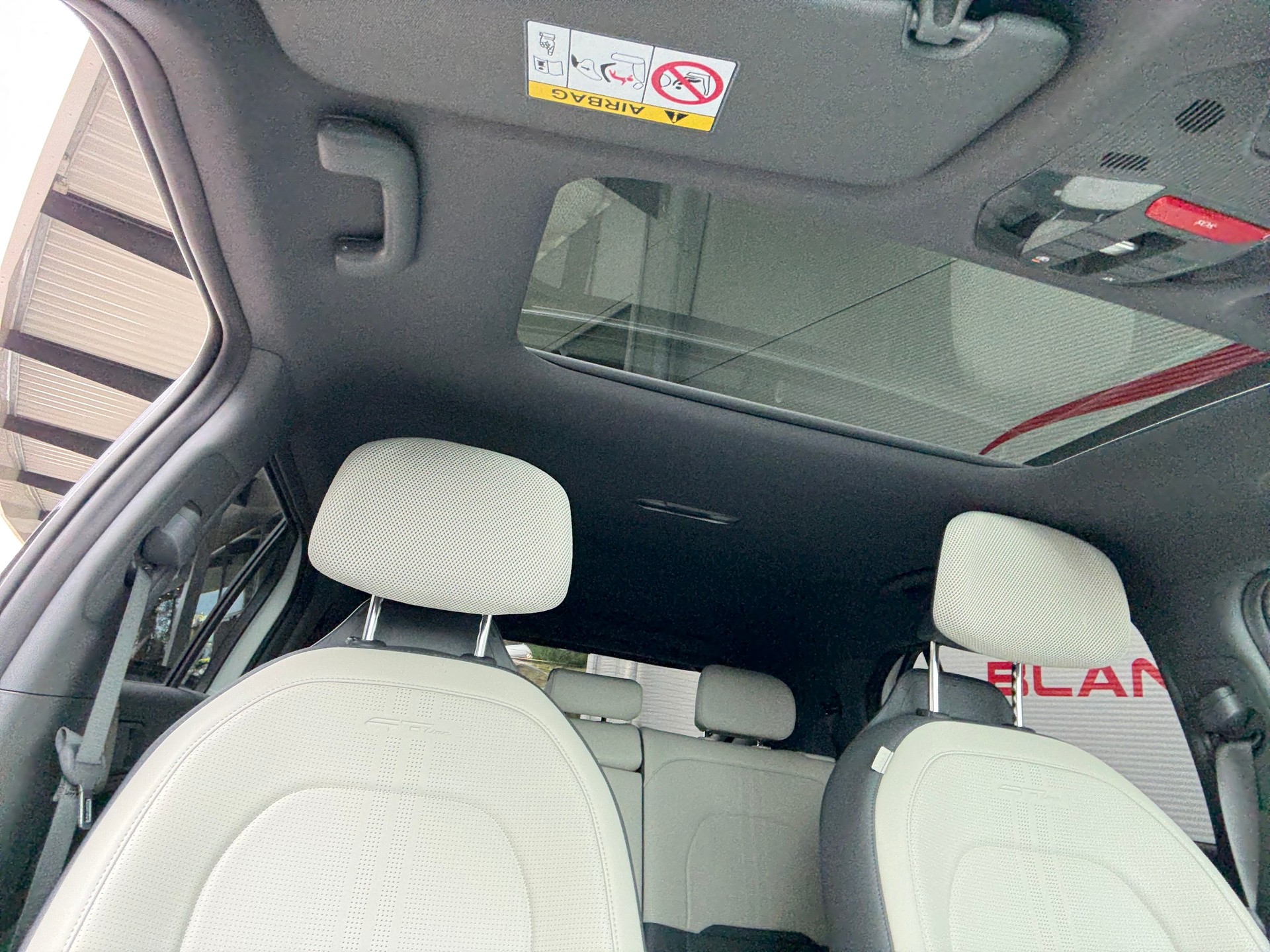 KIA EV3 81,4 kWh GT-Line VENDUE / VERKAUFT-image-9
