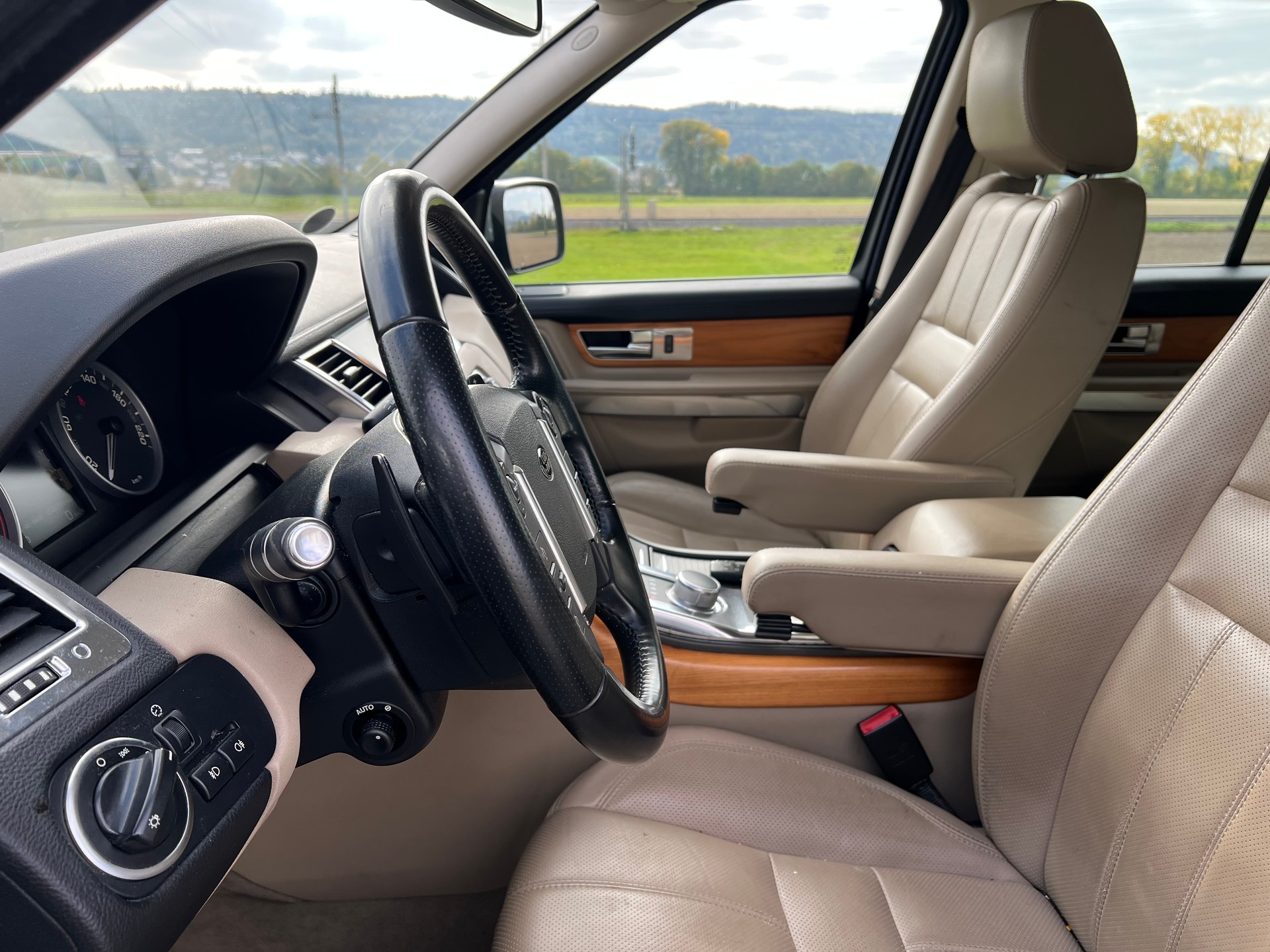 LAND ROVER Range Rover Sport 3.0 TDV6 HSE Automatic-image-26