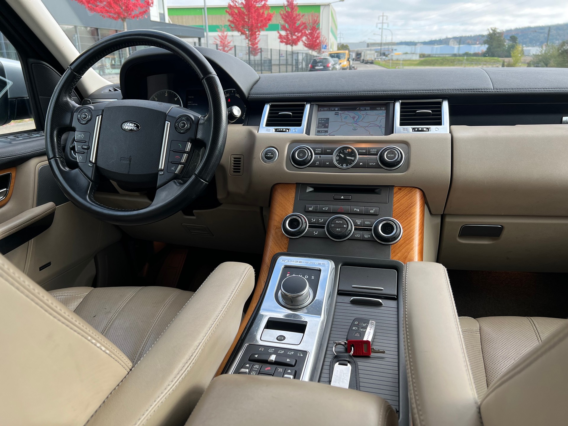 LAND ROVER Range Rover Sport 3.0 TDV6 HSE Automatic-image-17