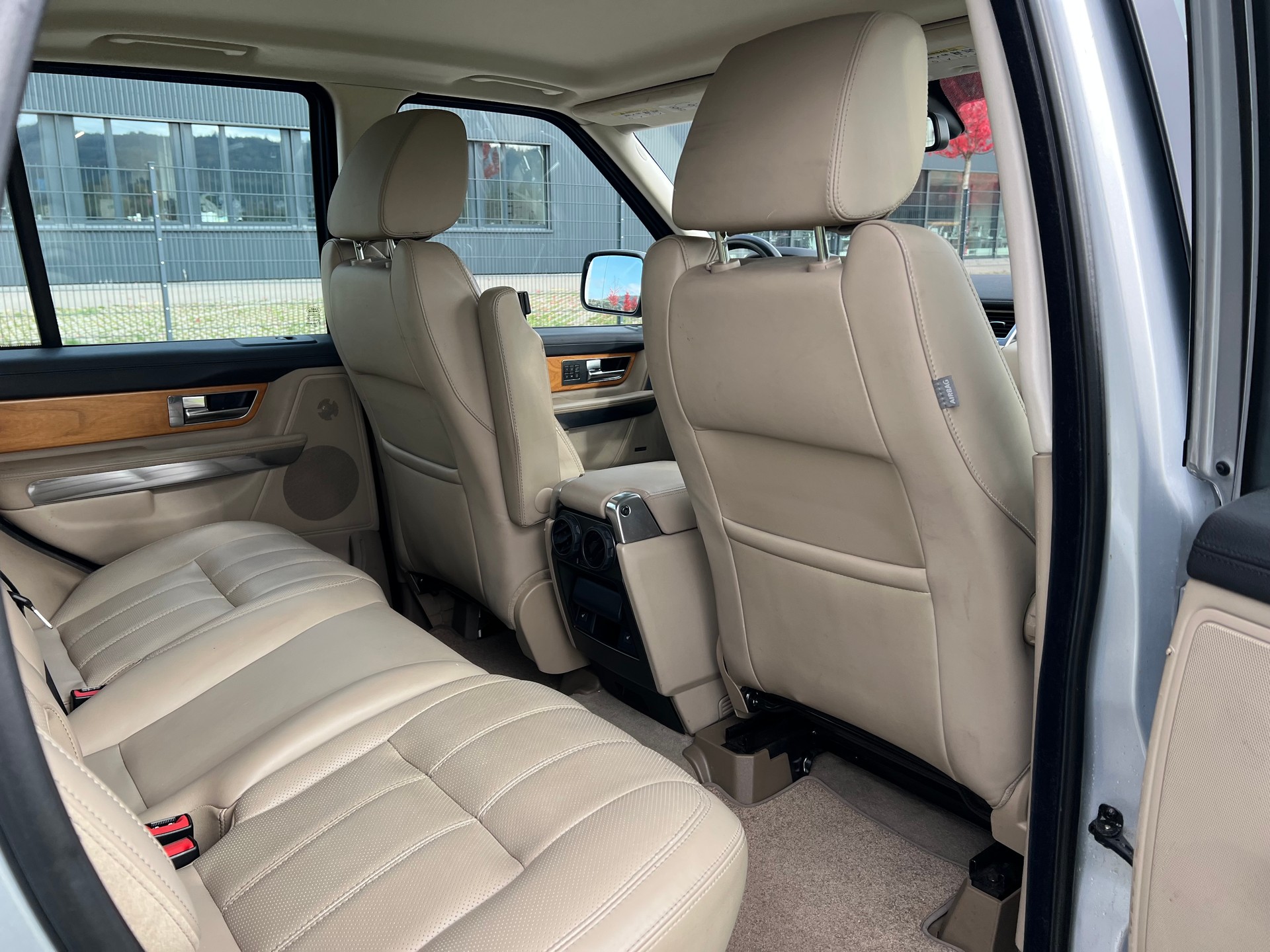 LAND ROVER Range Rover Sport 3.0 TDV6 HSE Automatic-image-29